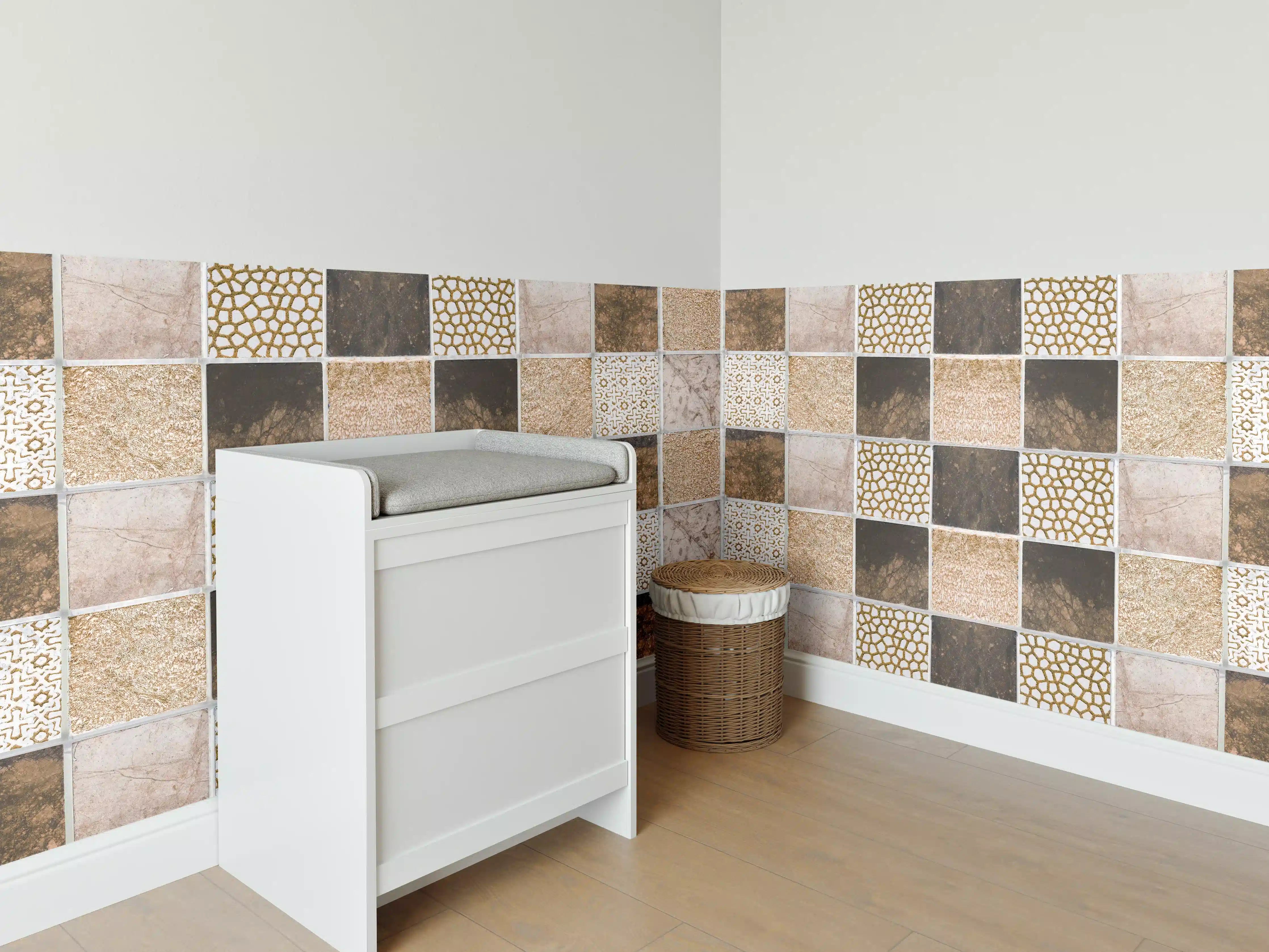 Babyzimmer Wandgestaltung - Bräunliche quadratische Mosaiktextur