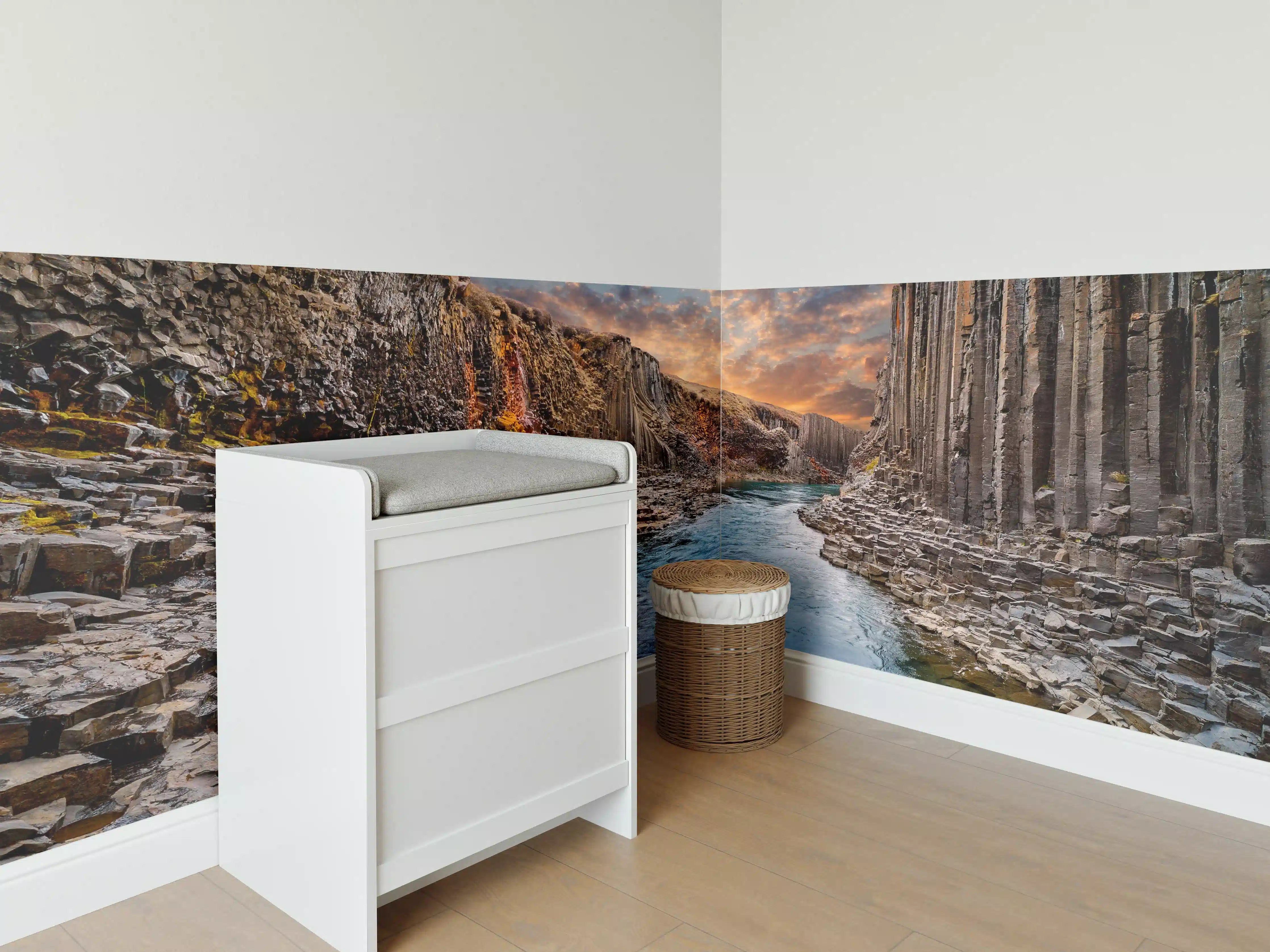 Babyzimmer Wandgestaltung - Brillante Aussicht auf die Basaltschlucht