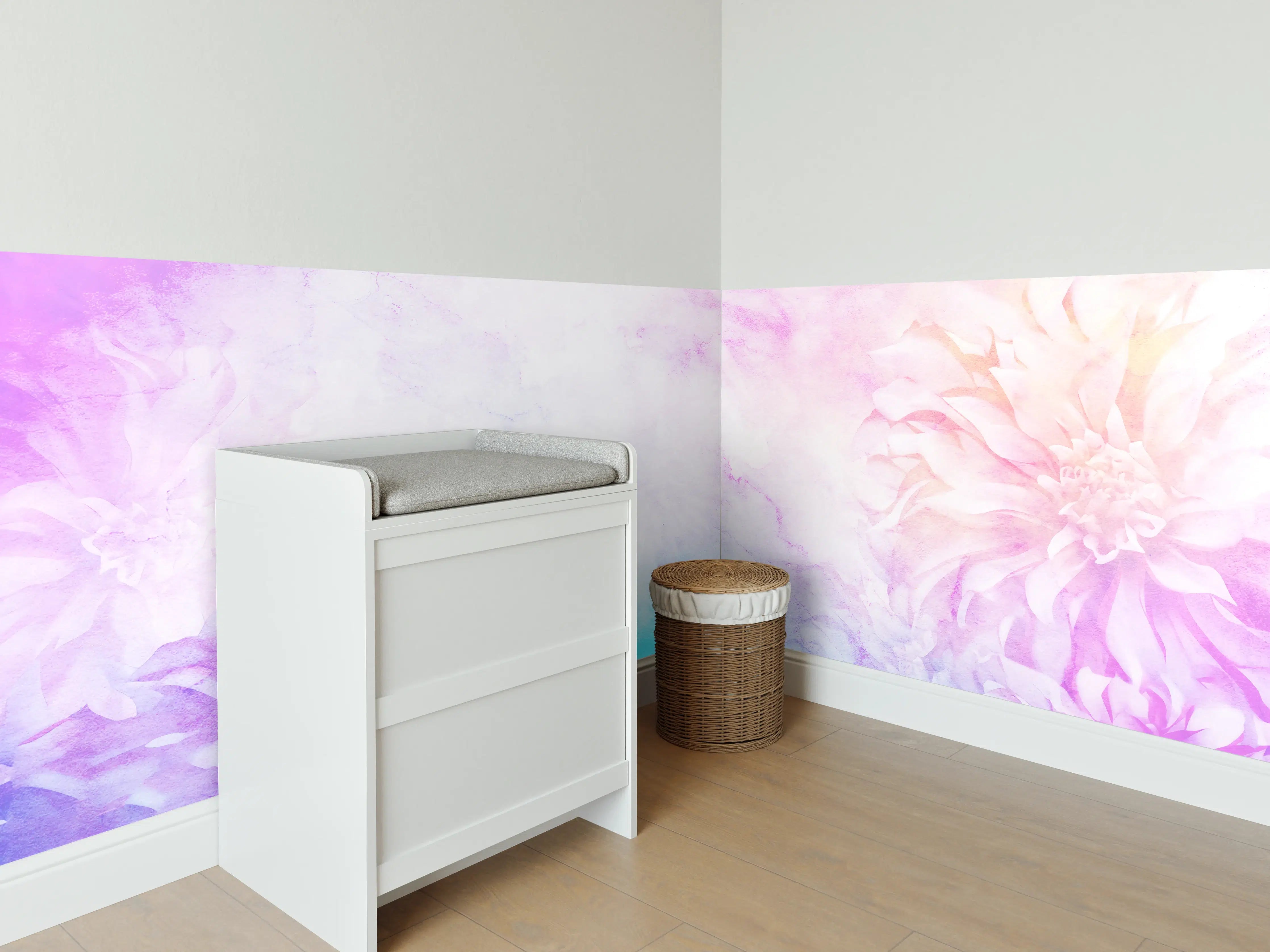 Babyzimmer Wandgestaltung - Bunte Blumen - Portrait