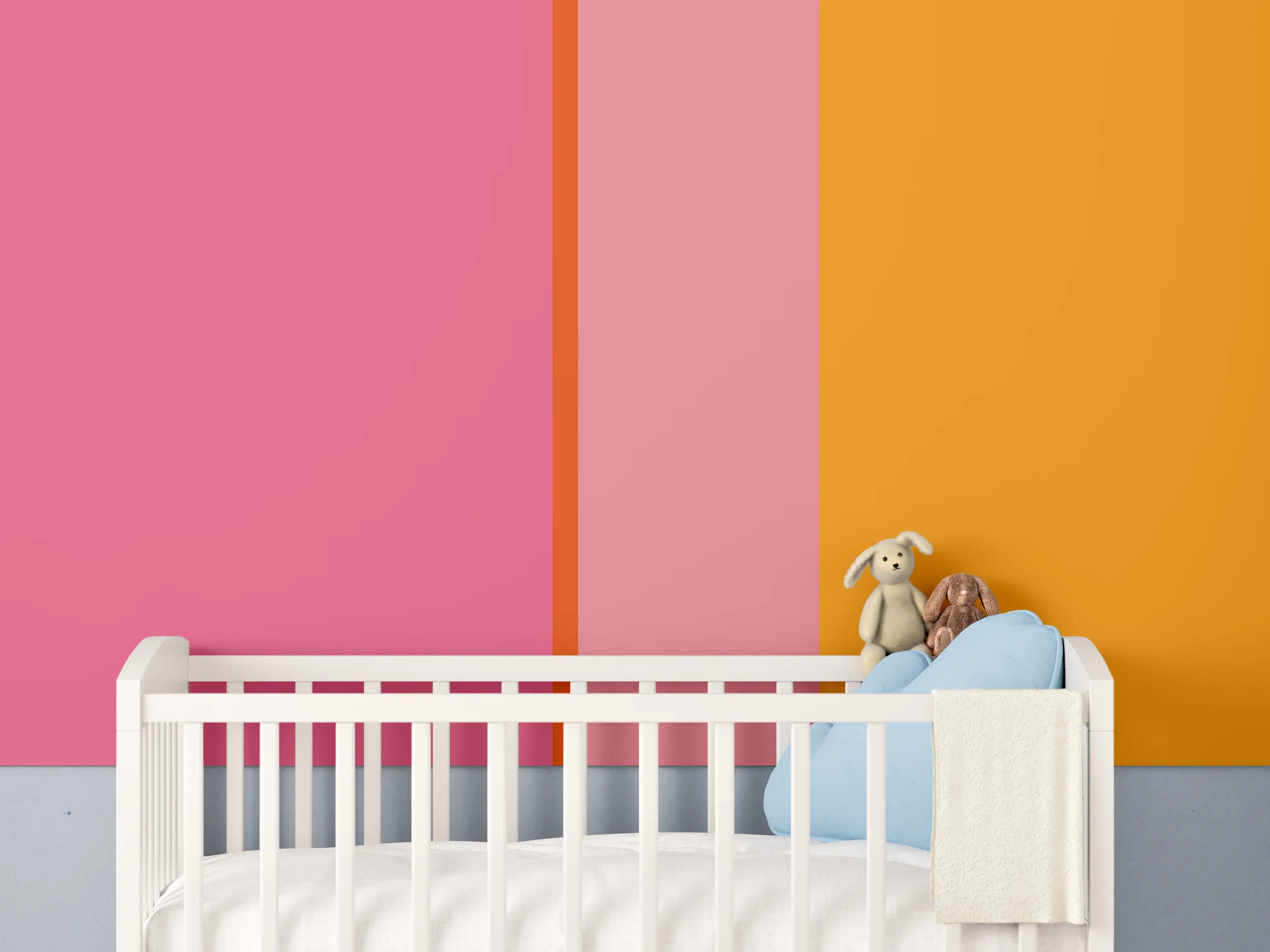 Babyzimmer Wandgestaltung - Bunte Farbblöcke in Pink, Orange & Grau
