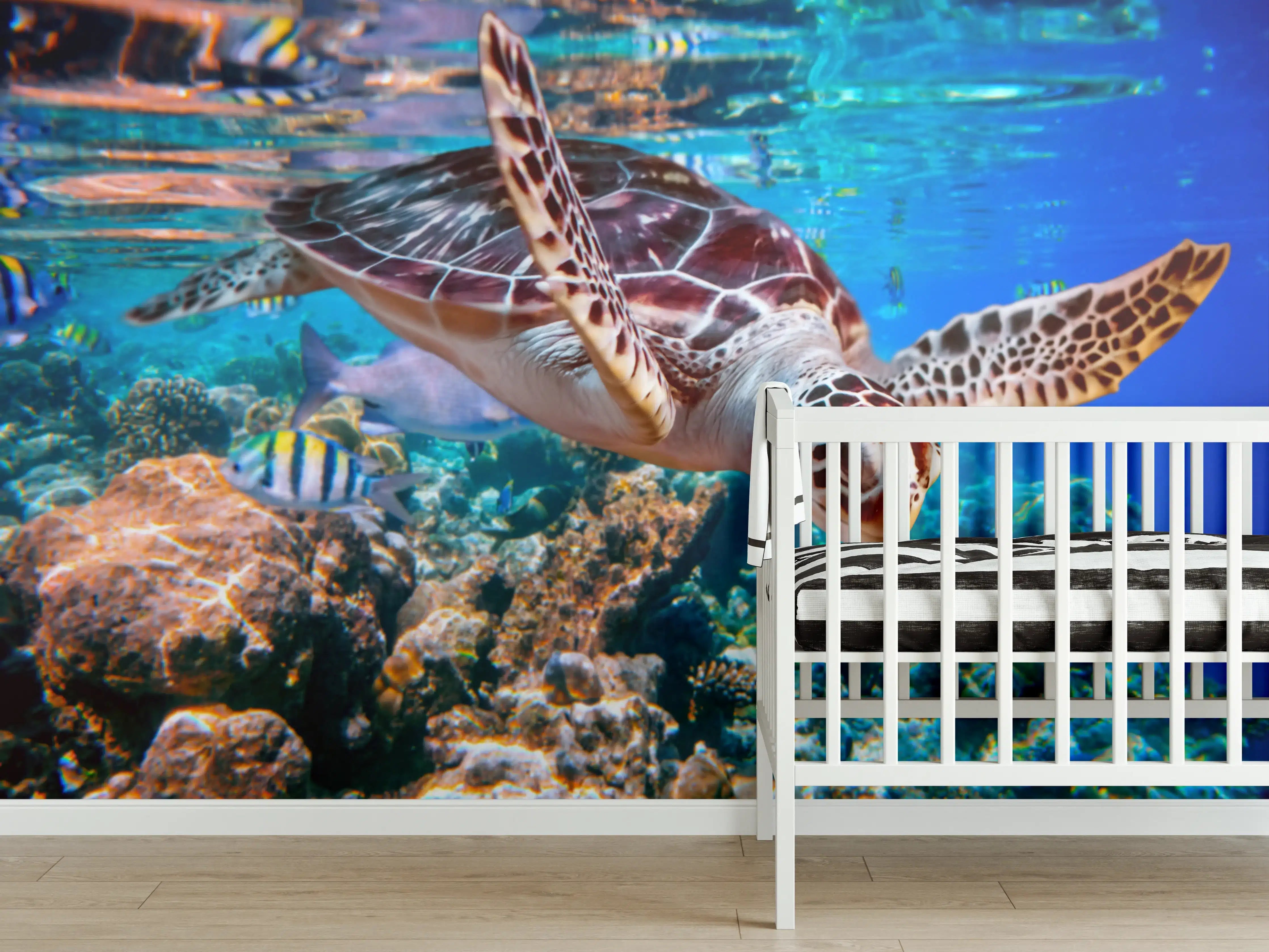 Babyzimmer Wandgestaltung - Bunte Meeresschildkröte in Korallenriff
