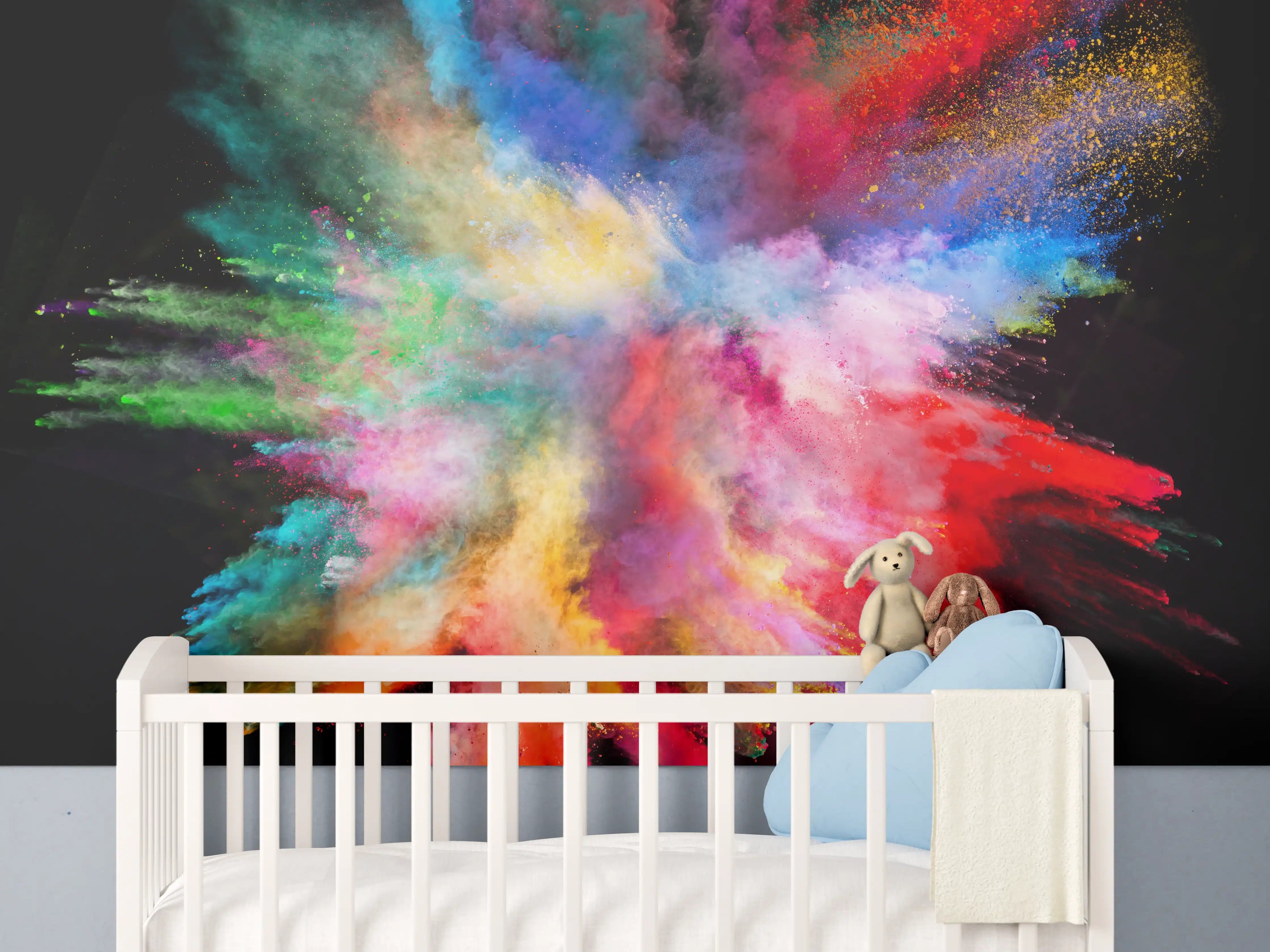 Babyzimmer Wandgestaltung - Bunte Pulverexplosion auf schwarzem Hintergrund