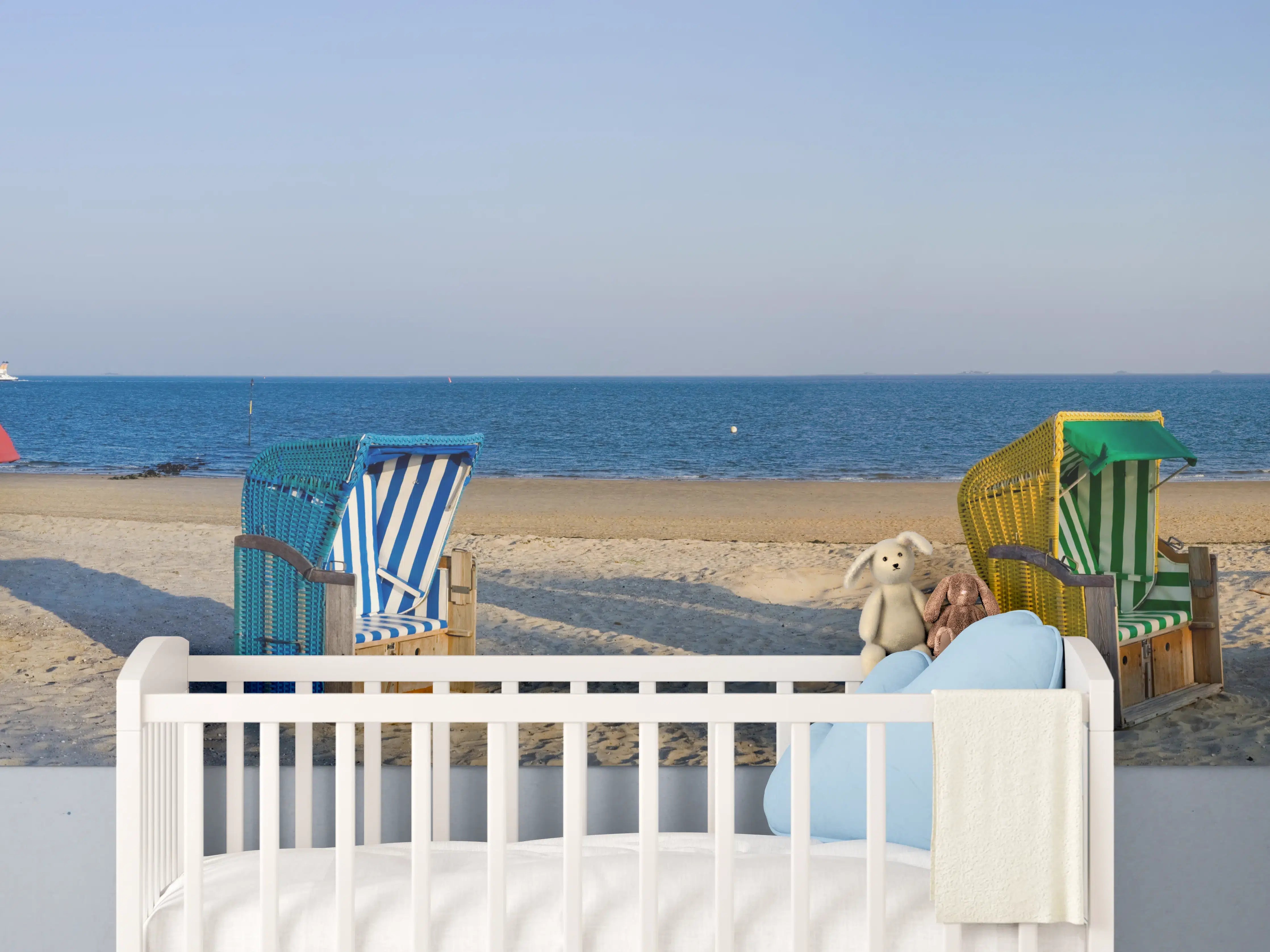 Babyzimmer Wandgestaltung - Bunte Strandkörbe am Meer