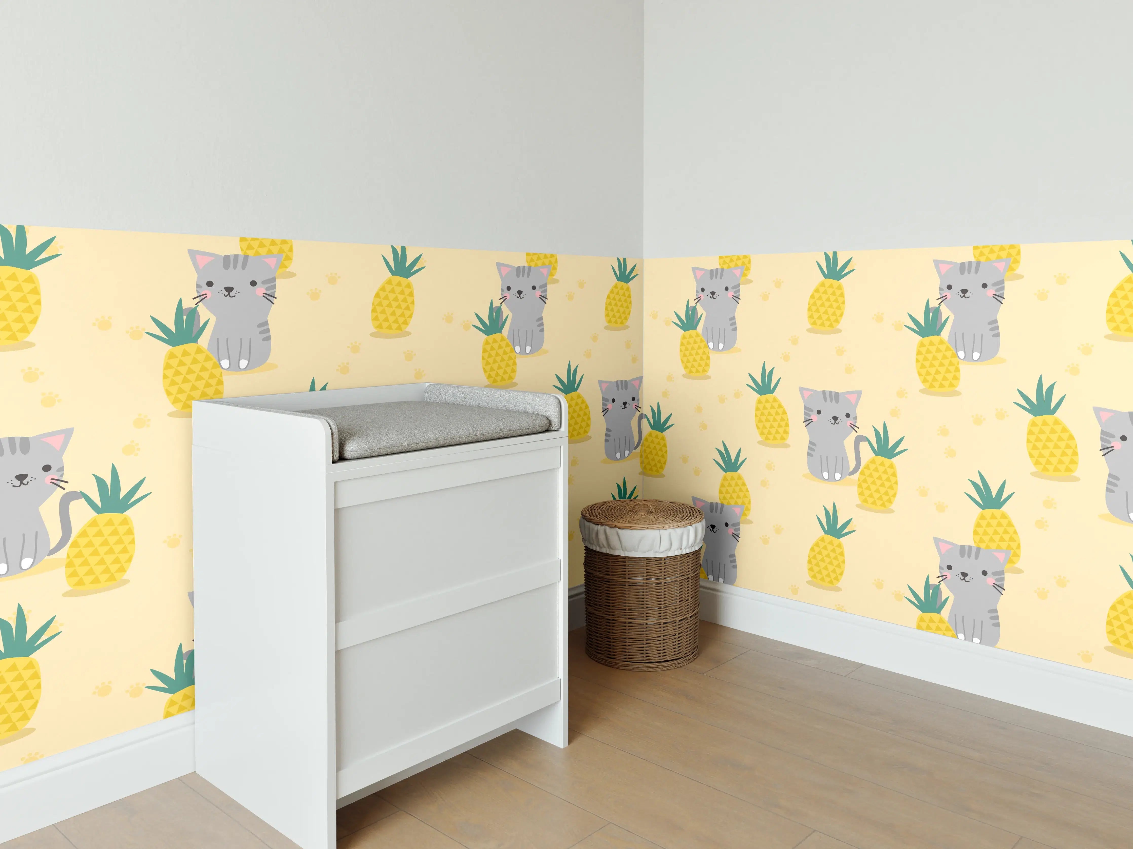 Babyzimmer Wandgestaltung - Bunte Tier- und Ananas-Muster