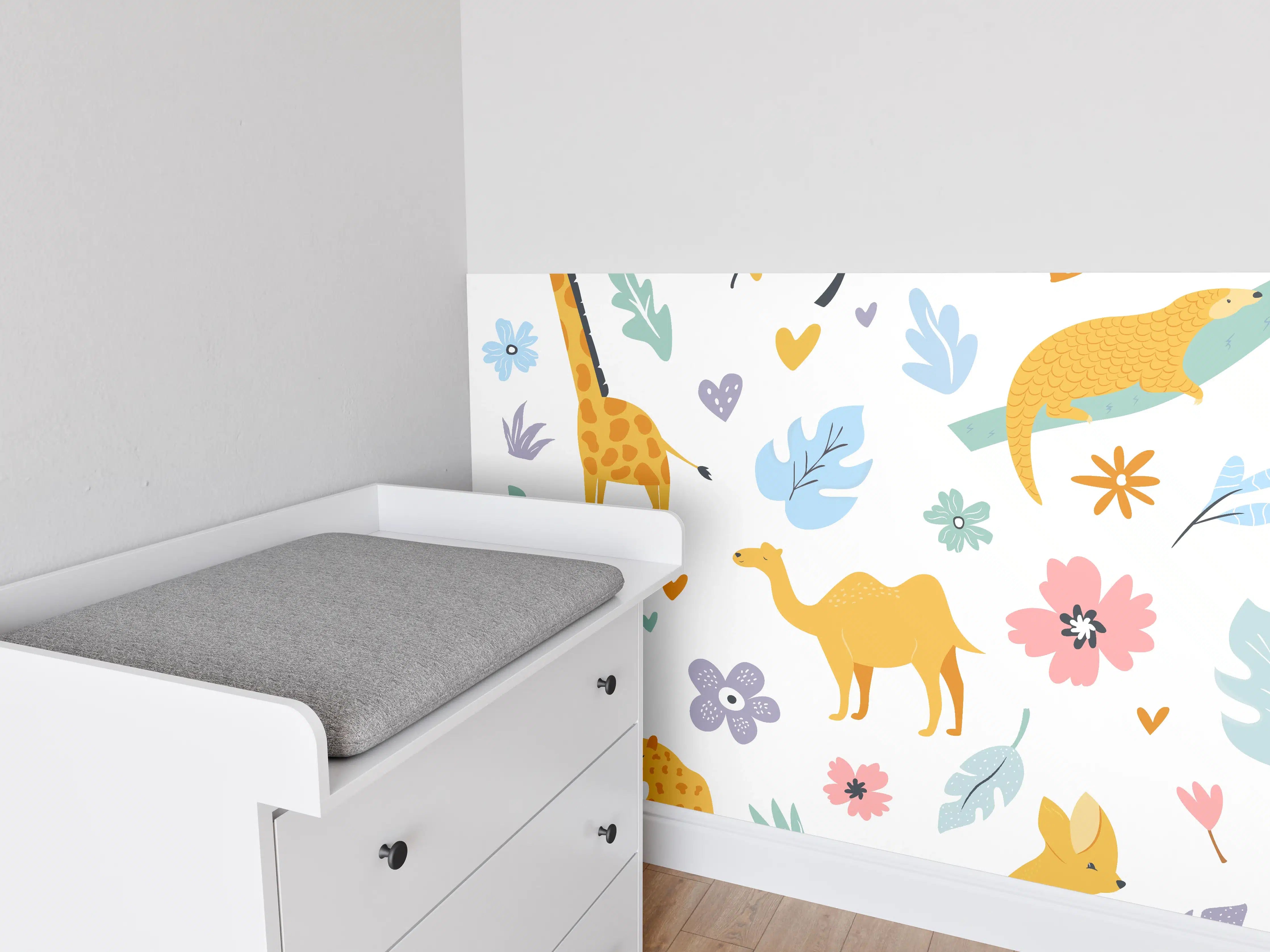 Babyzimmer Wandgestaltung - Bunte Tierillustrationen