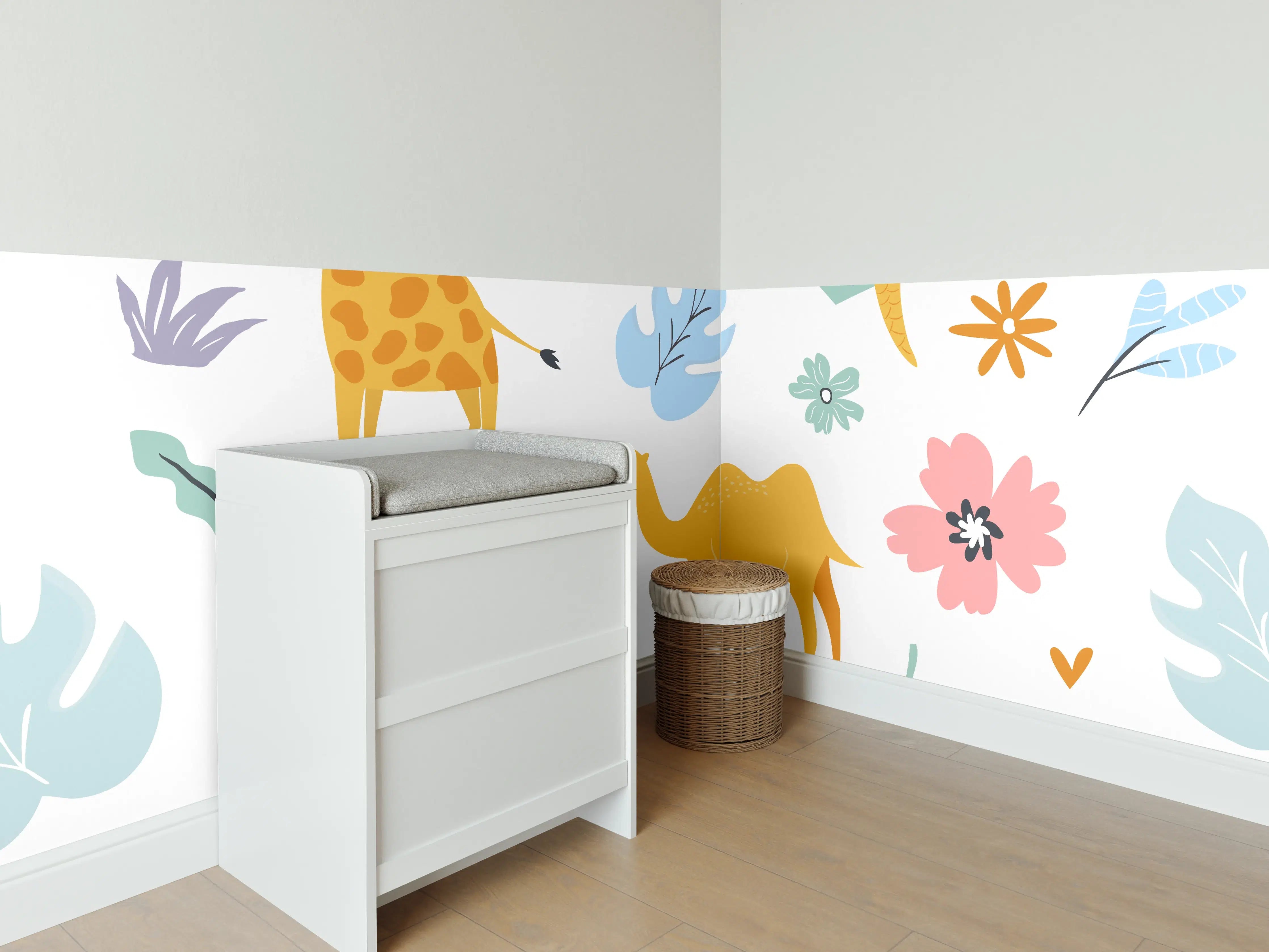 Babyzimmer Wandgestaltung - Bunte Tiermotive Kinderillustration
