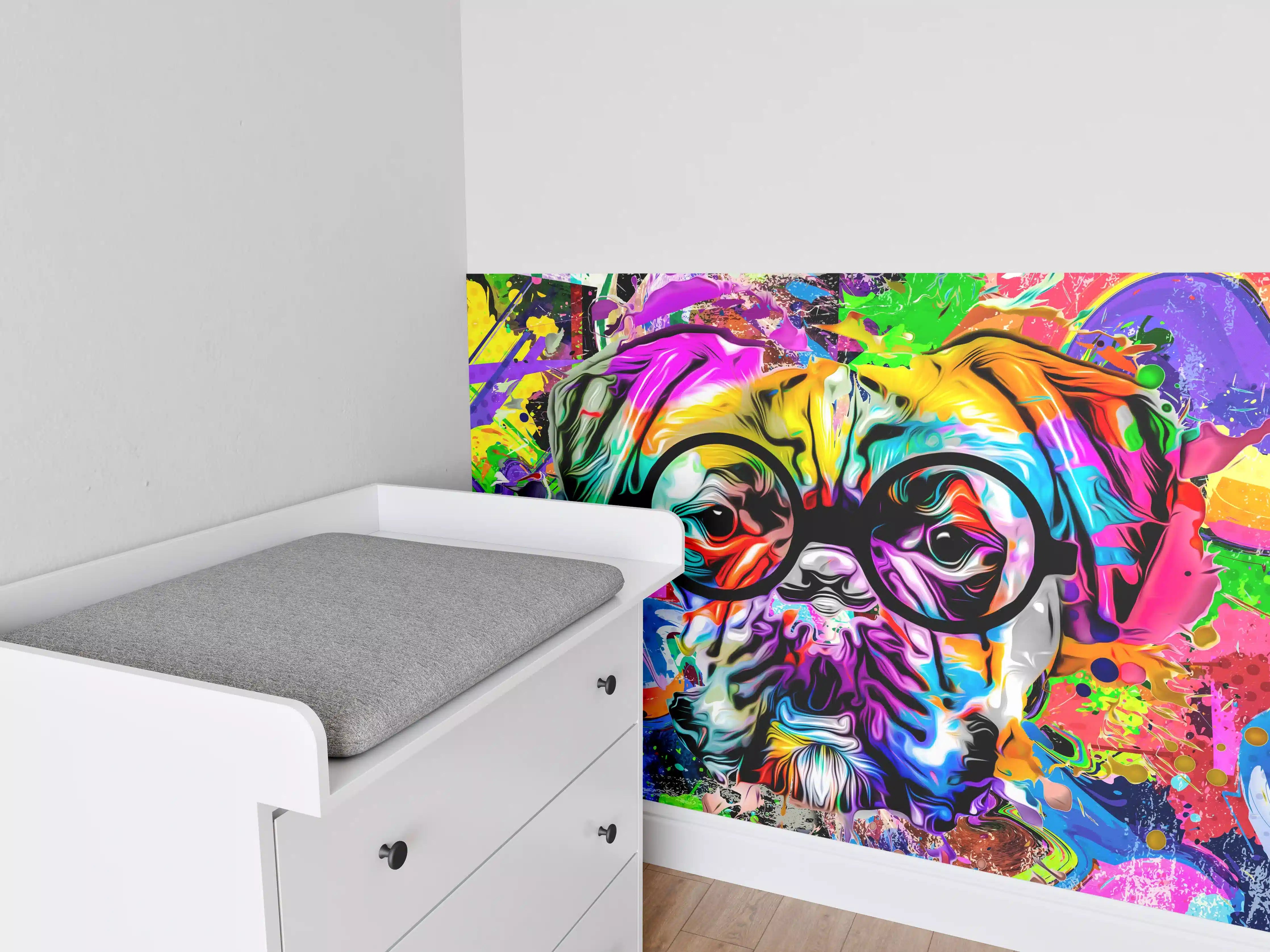 Babyzimmer Wandgestaltung - Bunter abstrakter Hundekopf mit Brille