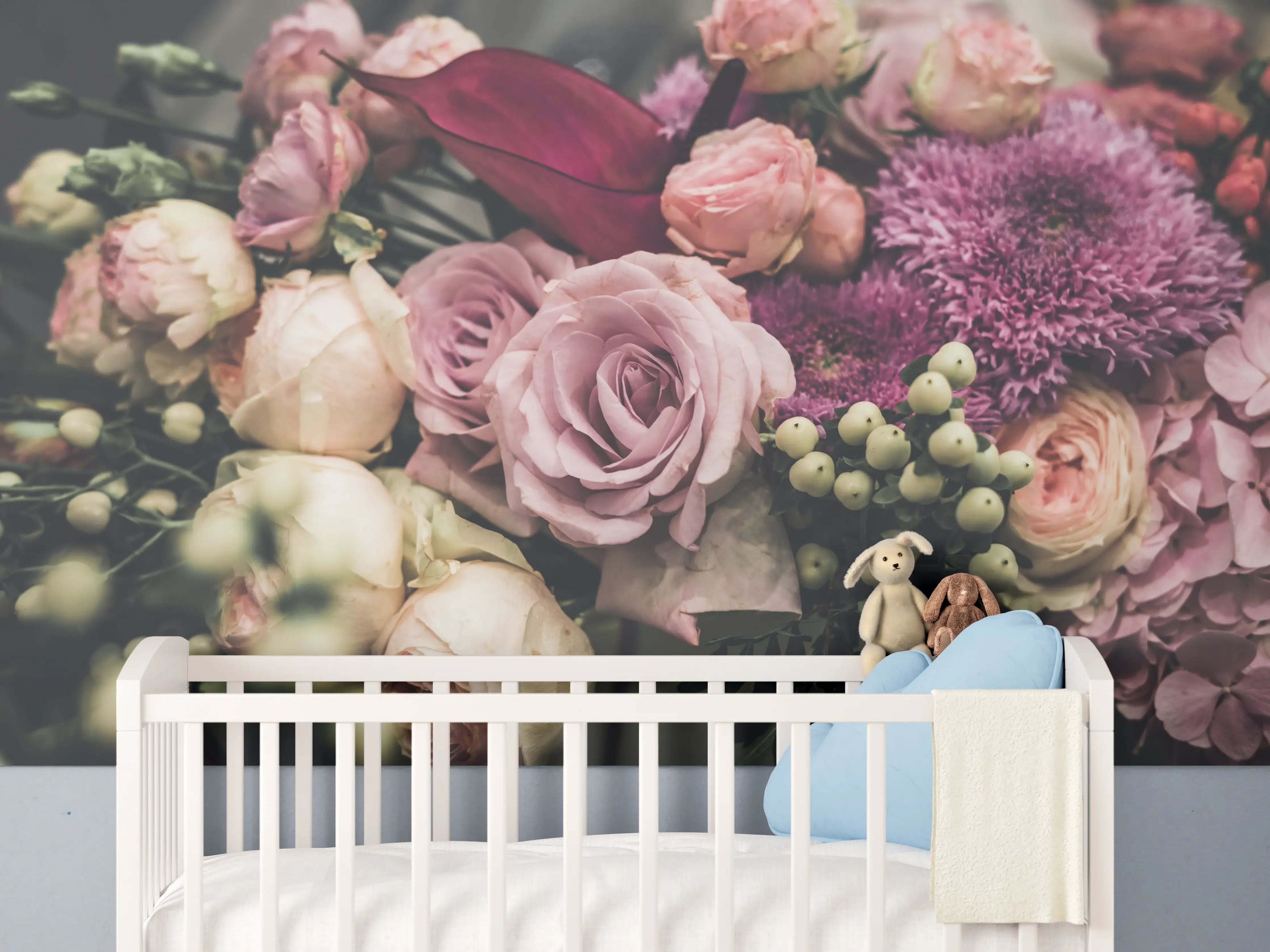 Babyzimmer Wandgestaltung - Buntes Blumenbouquet