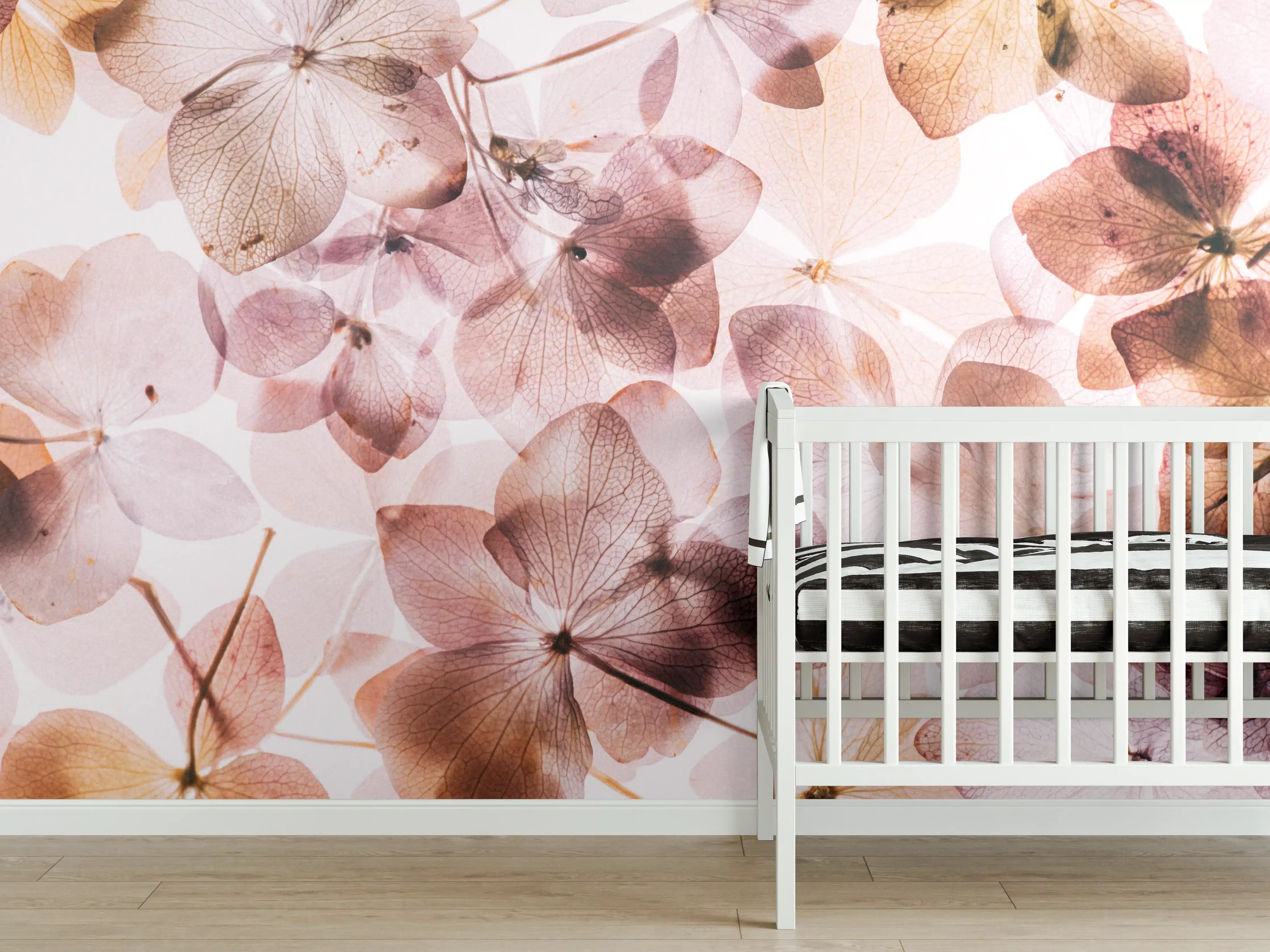 Babyzimmer Wandgestaltung - Dünne rosafarbige Hortensienblüten