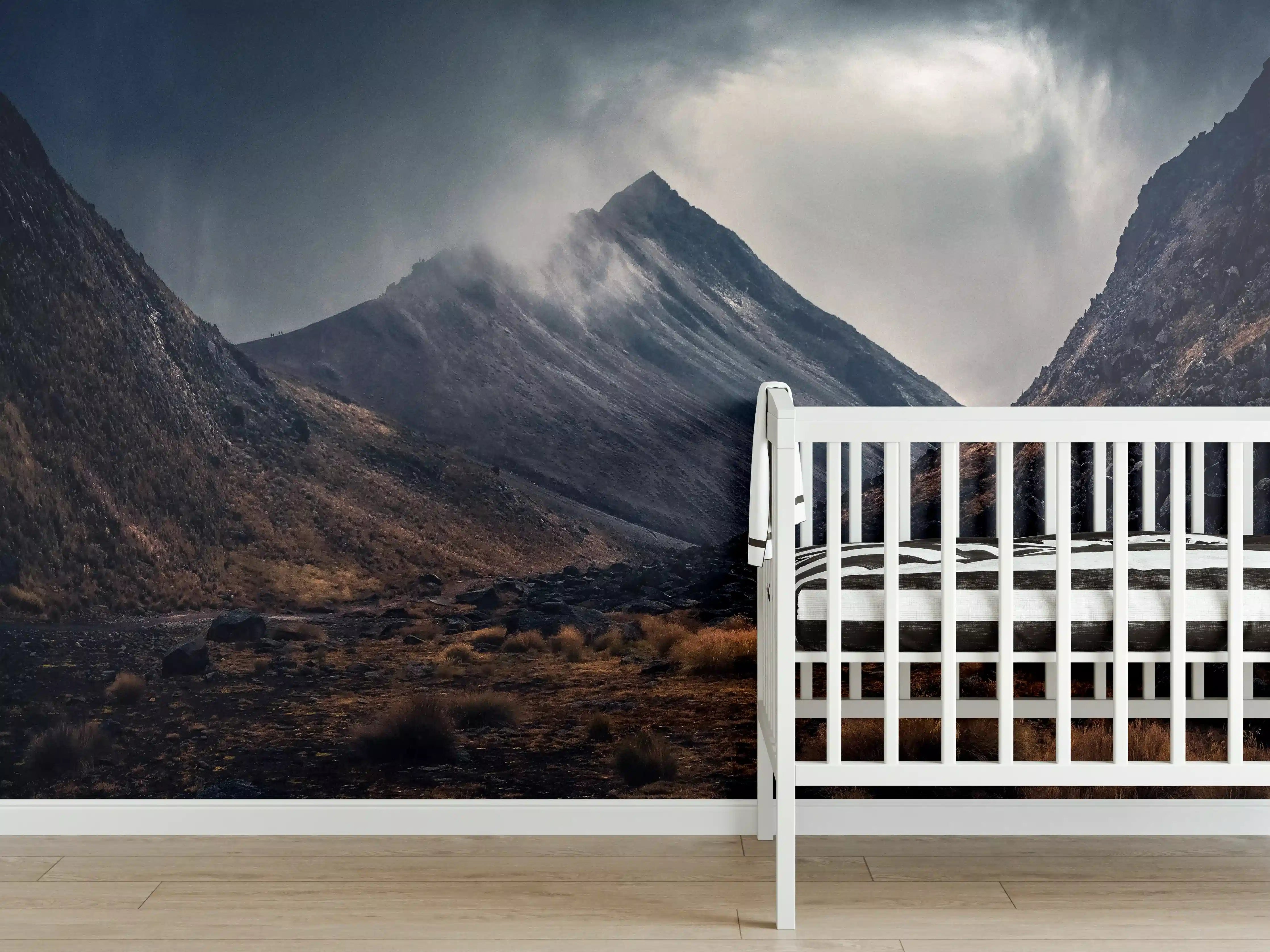 Babyzimmer Wandgestaltung - Düstere Berglandschaft Naturdrama
