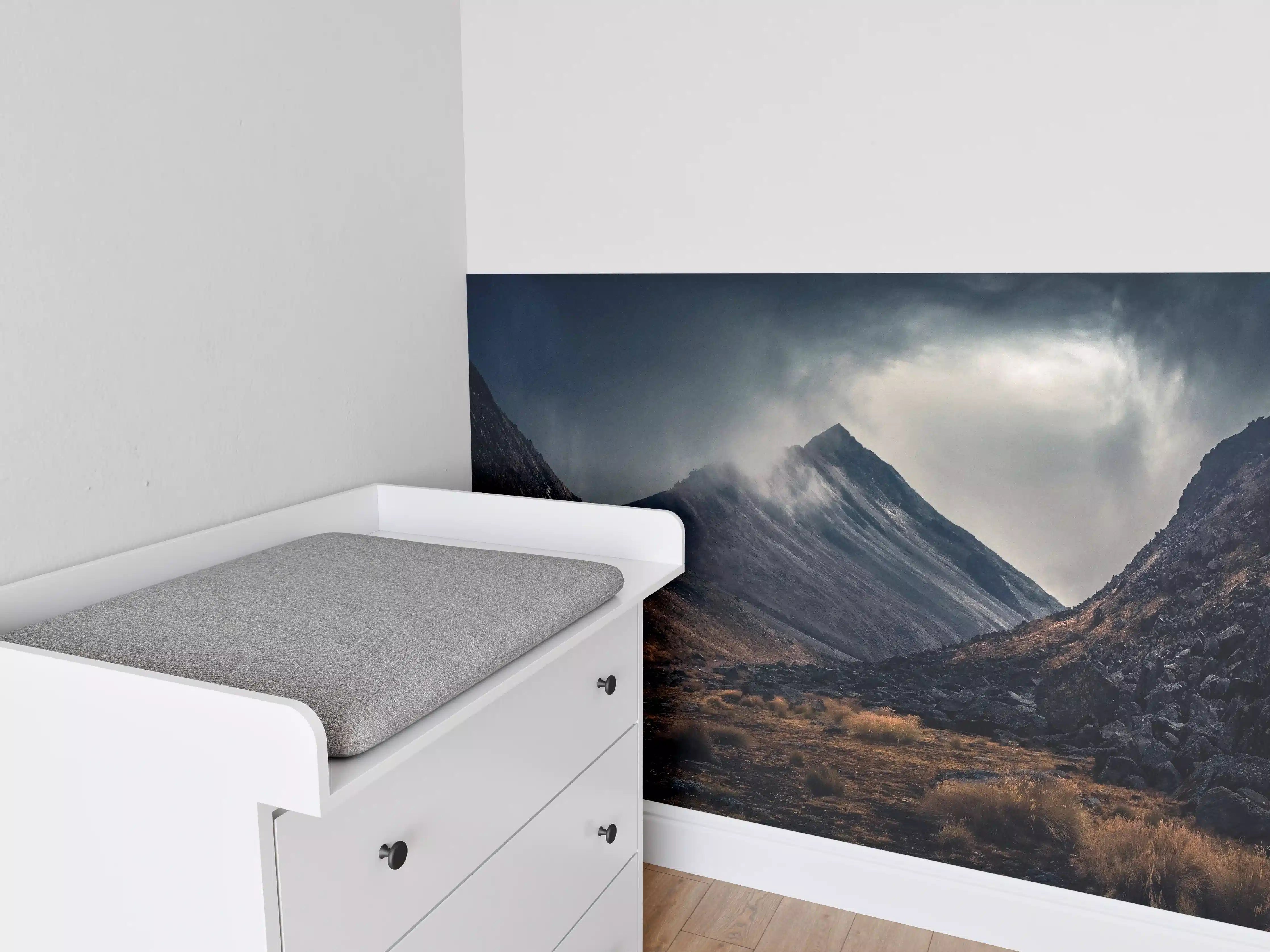 Babyzimmer Wandgestaltung - Düstere Berglandschaft Naturdrama