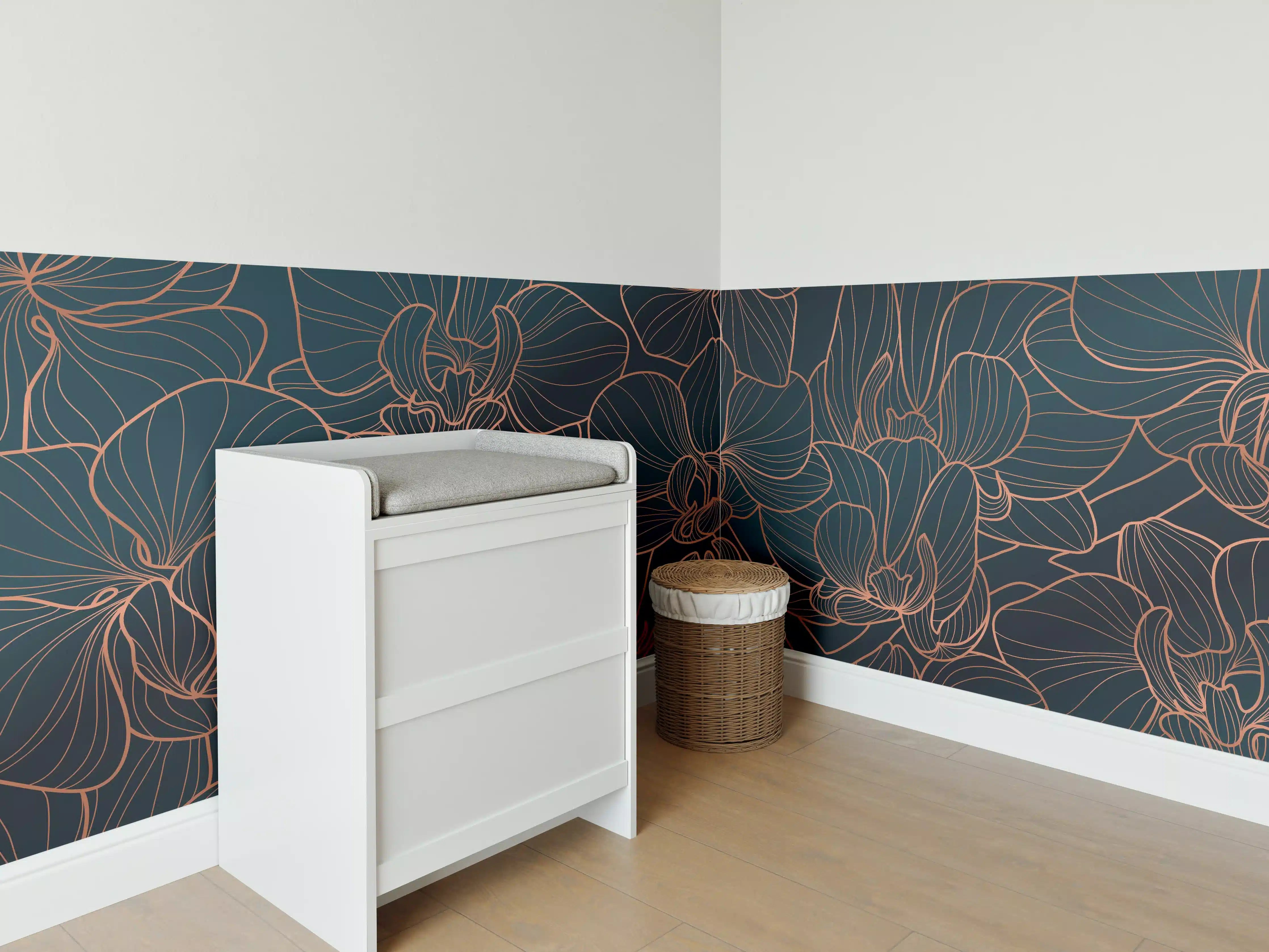 Babyzimmer Wandgestaltung - Dunkelblaue Floral Linien Kunst