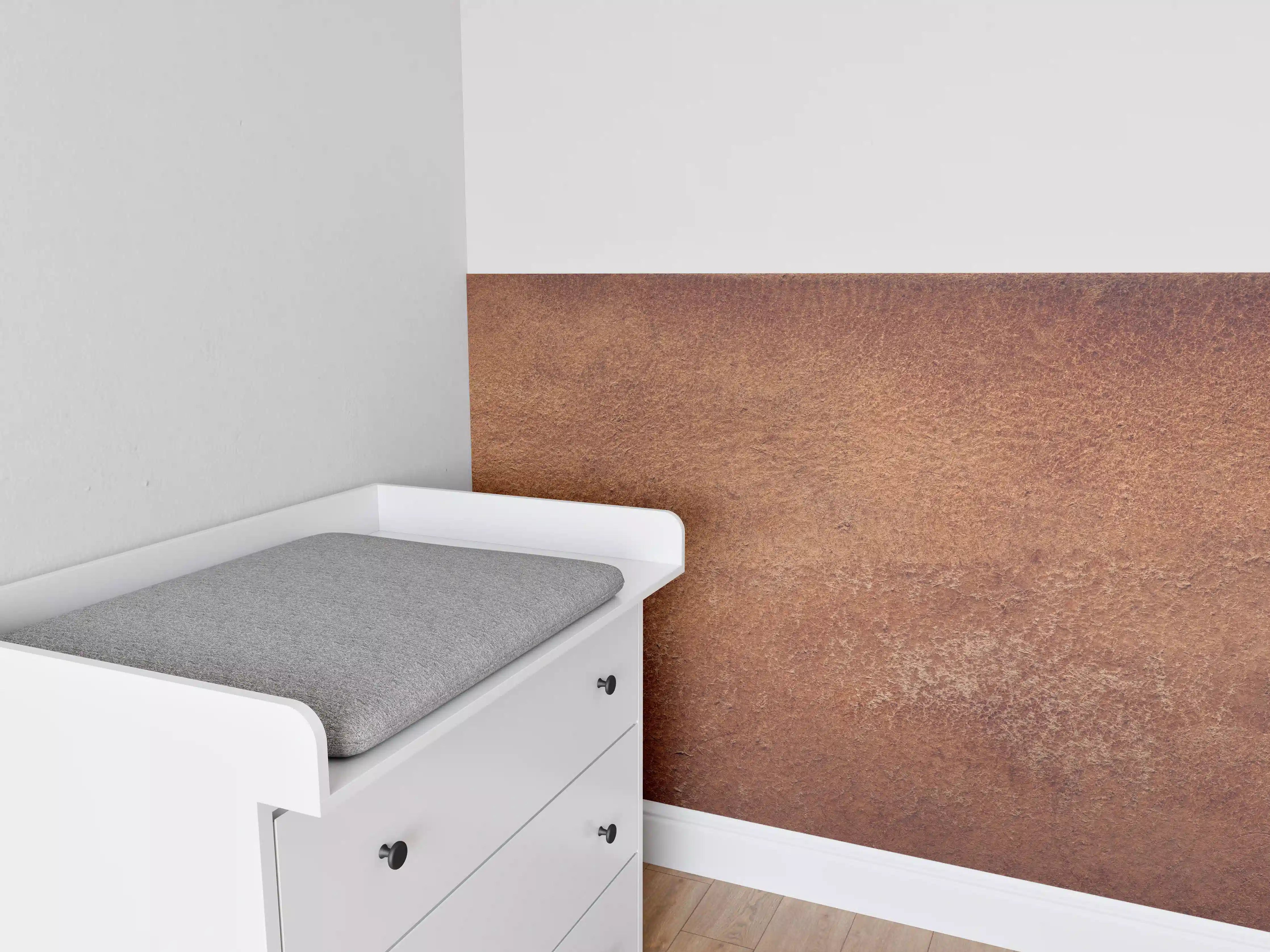 Babyzimmer Wandgestaltung - Dunkelbraune Ledertextur