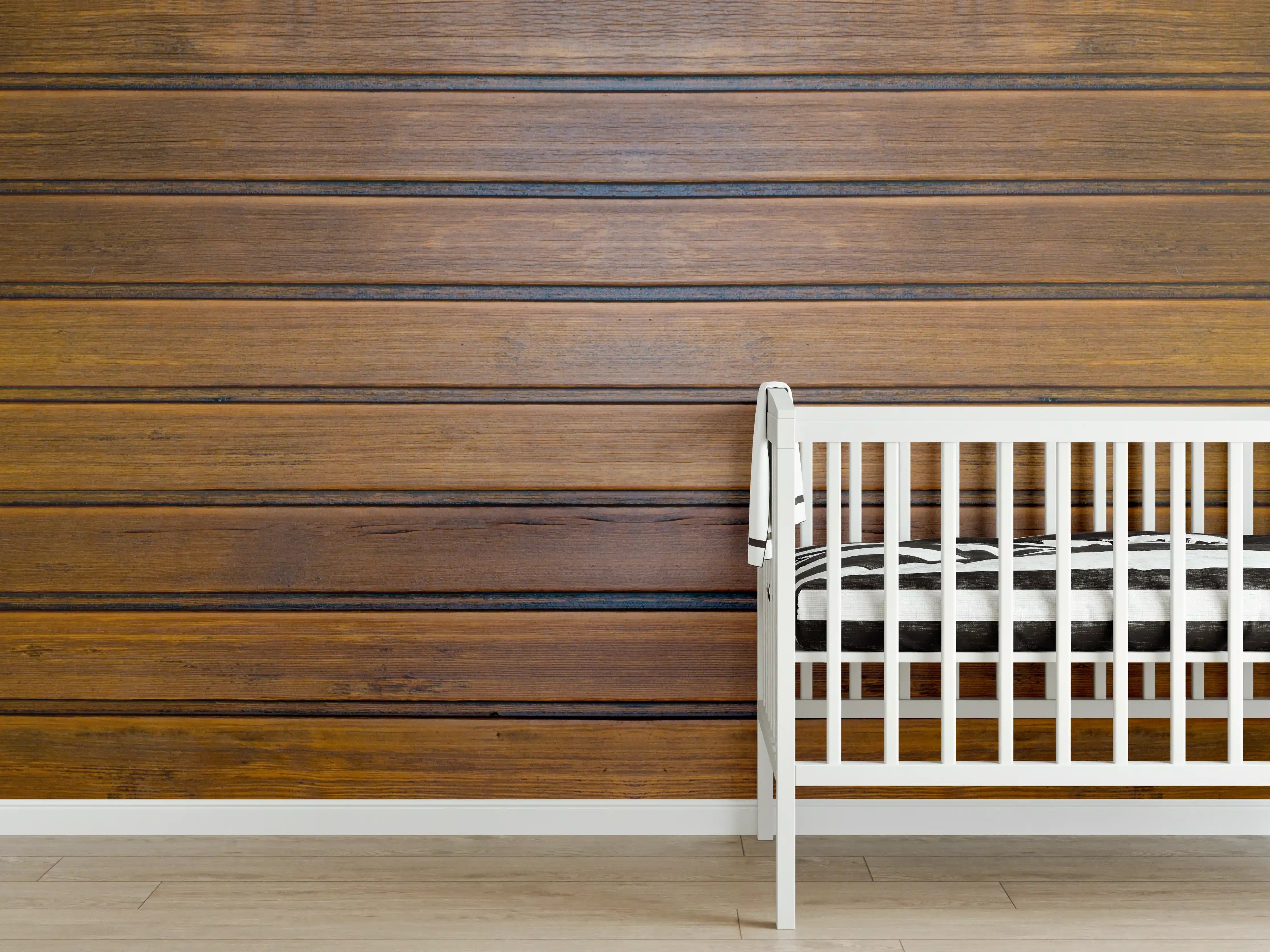 Babyzimmer Wandgestaltung - Dunkelbraune glänzende Holztextur