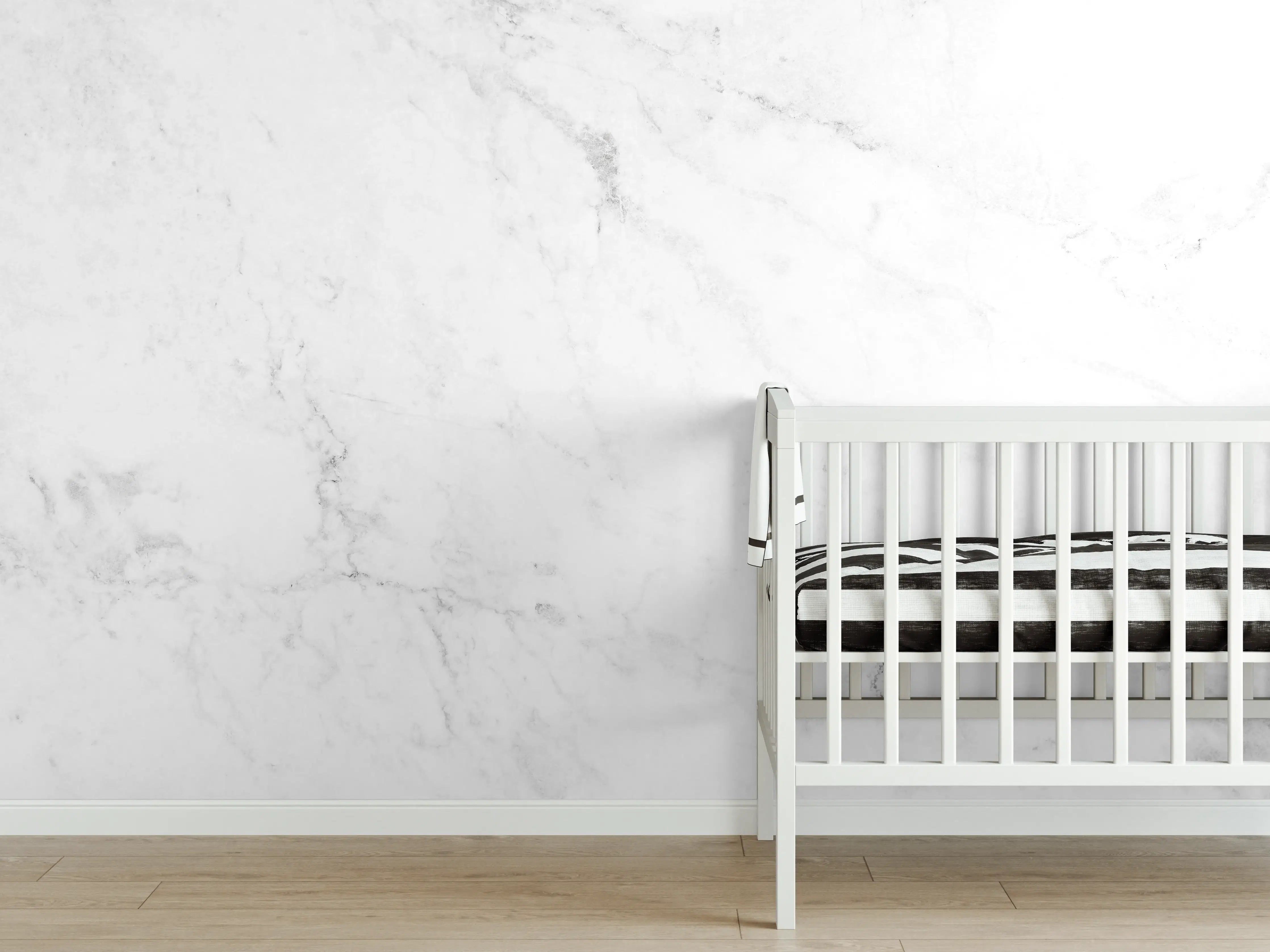 Babyzimmer Wandgestaltung - Edler Weiß-Marmor-Effekt