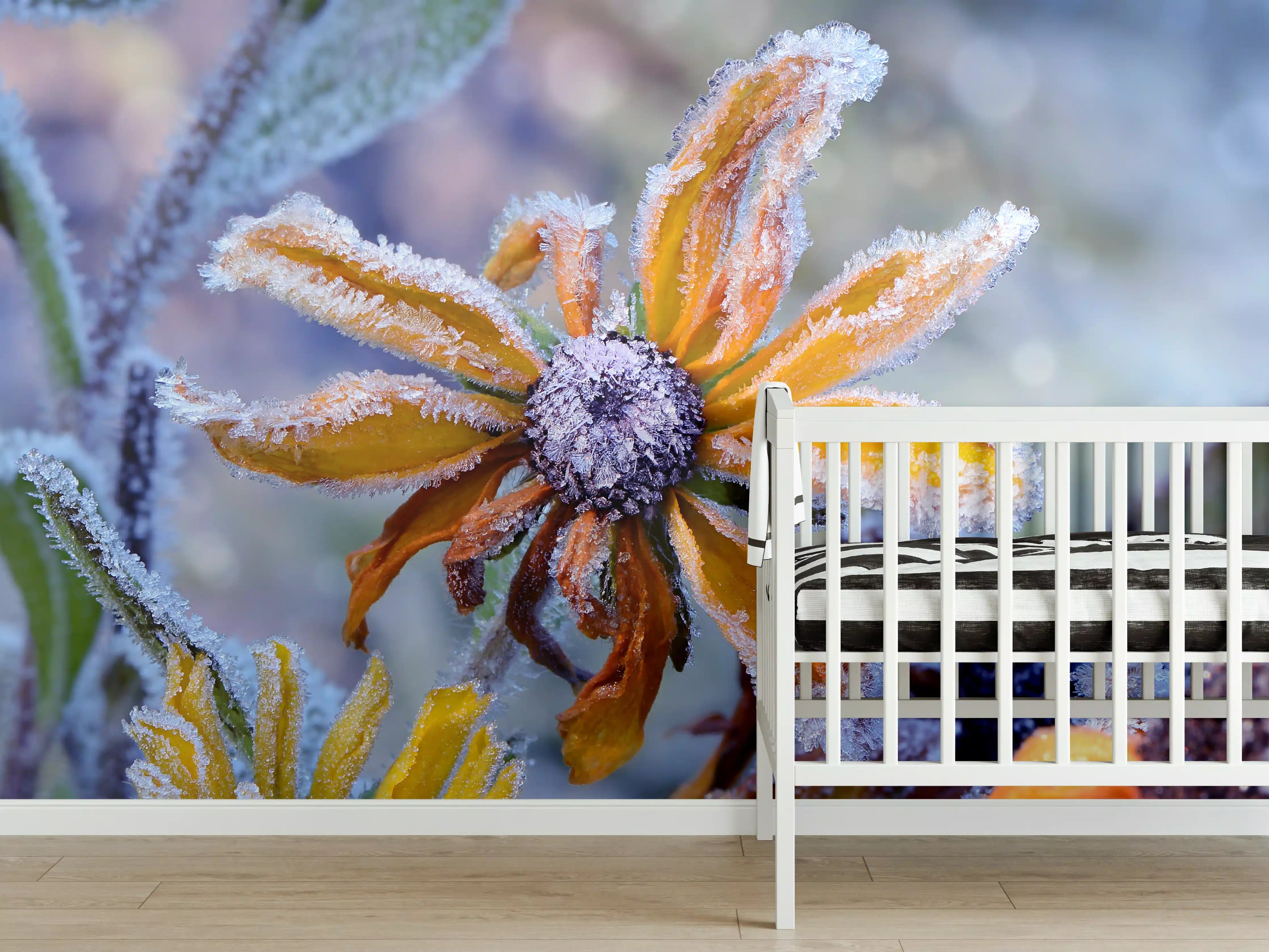 Babyzimmer Wandgestaltung - Eisblumen im Grauwinter