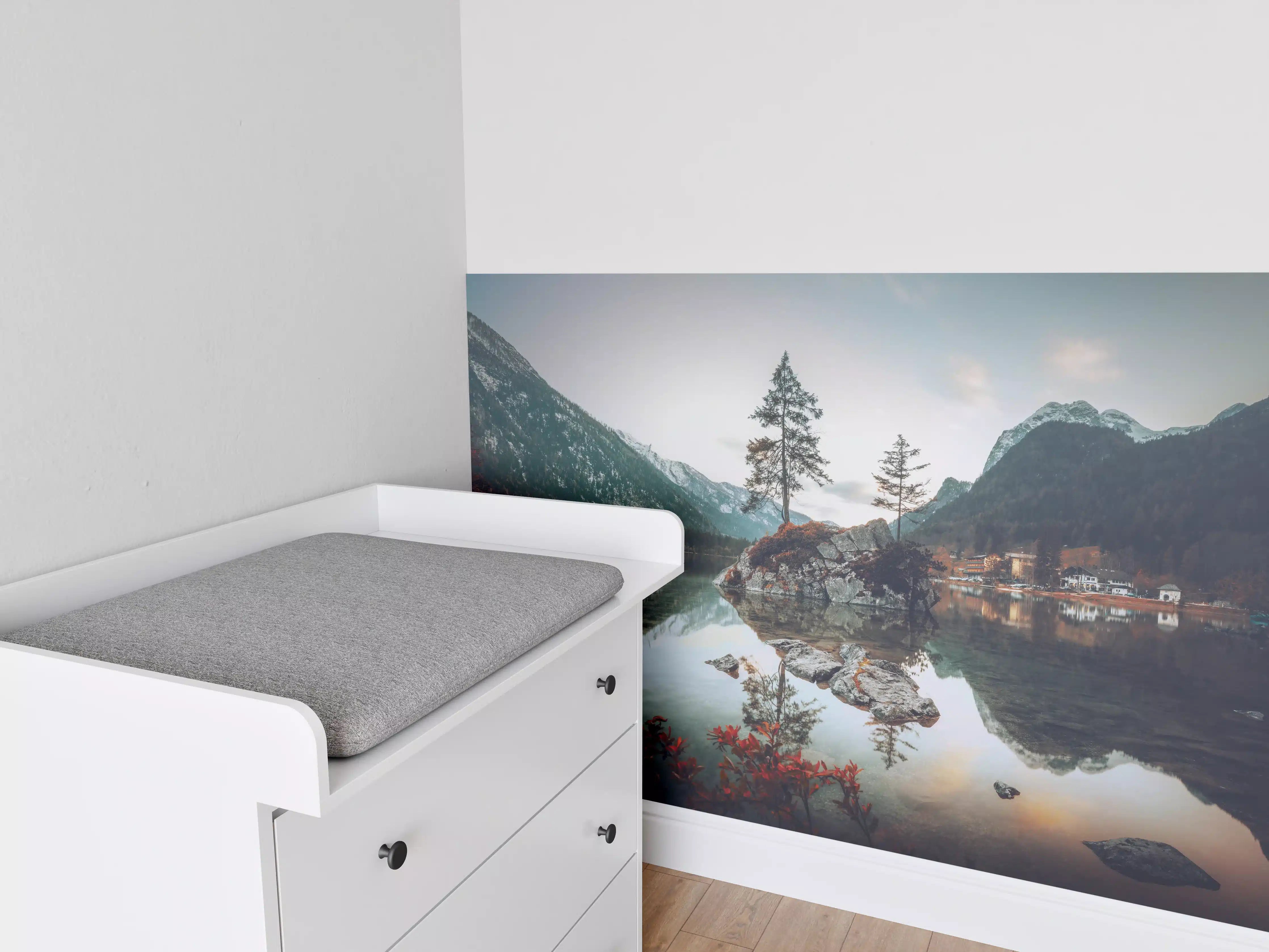 Babyzimmer Wandgestaltung - Elbsandsteingebirge bei Abendsonne