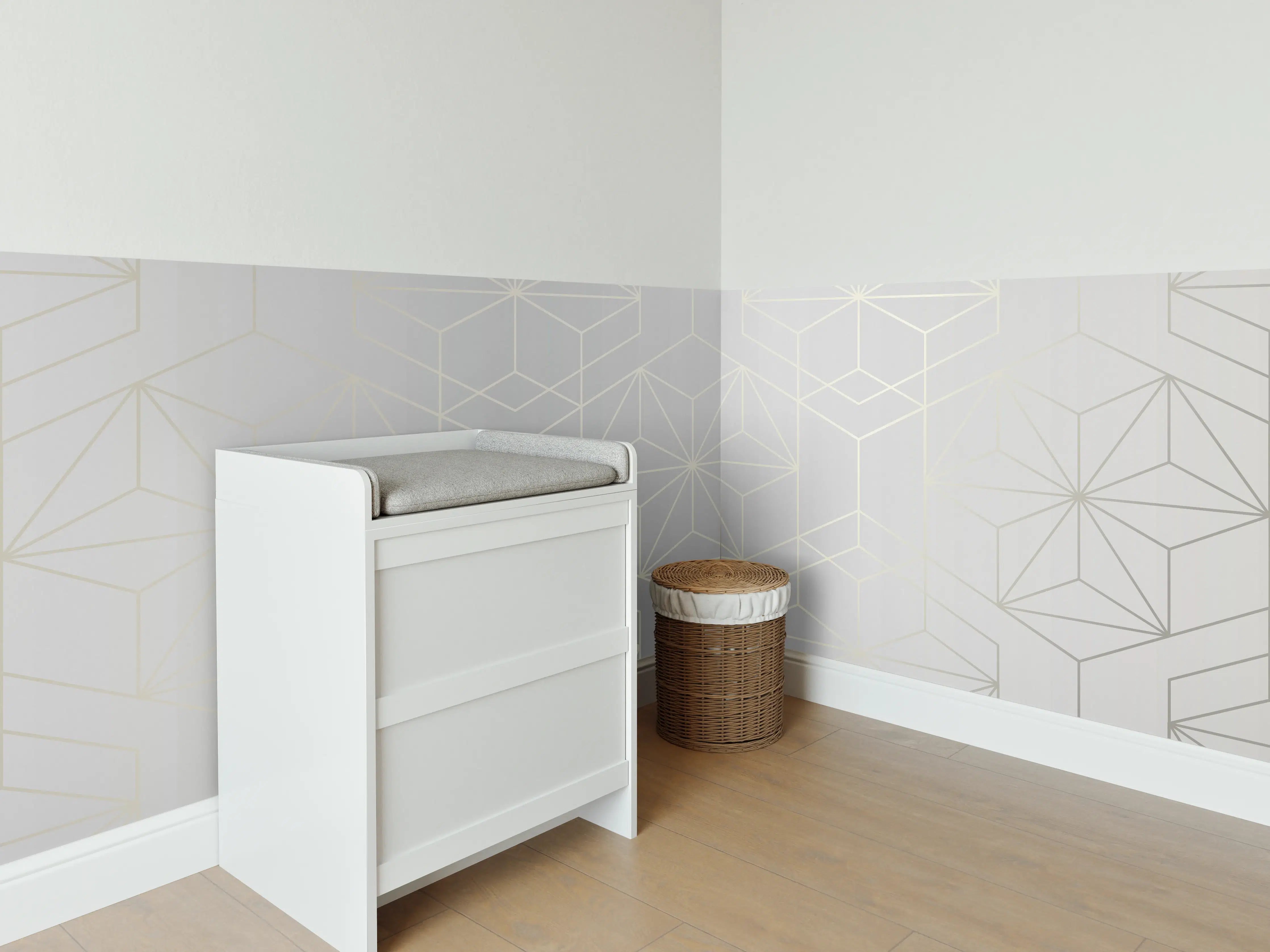 Babyzimmer Wandgestaltung - Elegante Weiß-Grau-Geometrie
