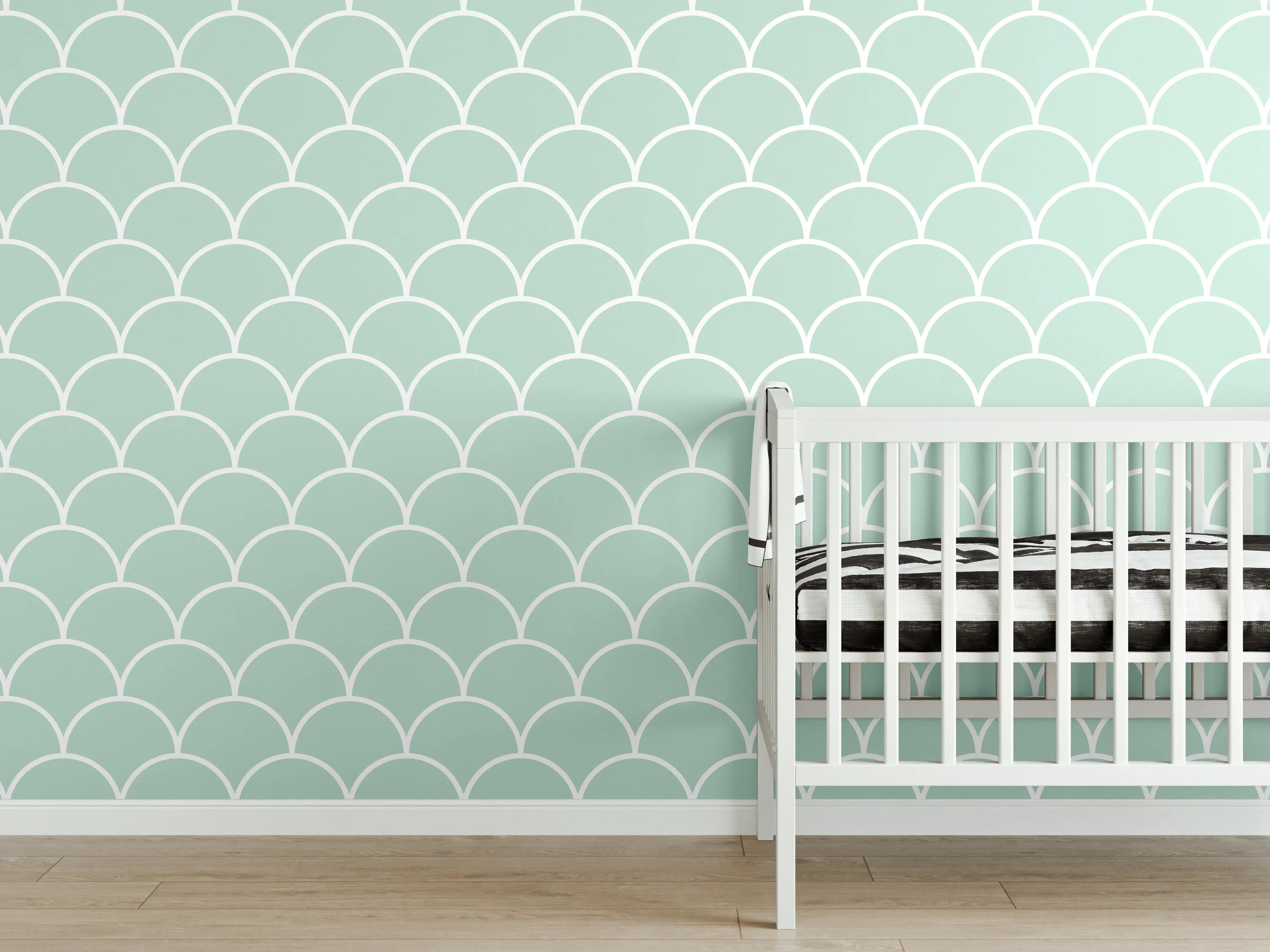 Babyzimmer Wandgestaltung - Elegante Weiß-Graue Marmor-Textur mit feinen Grauamelierungen