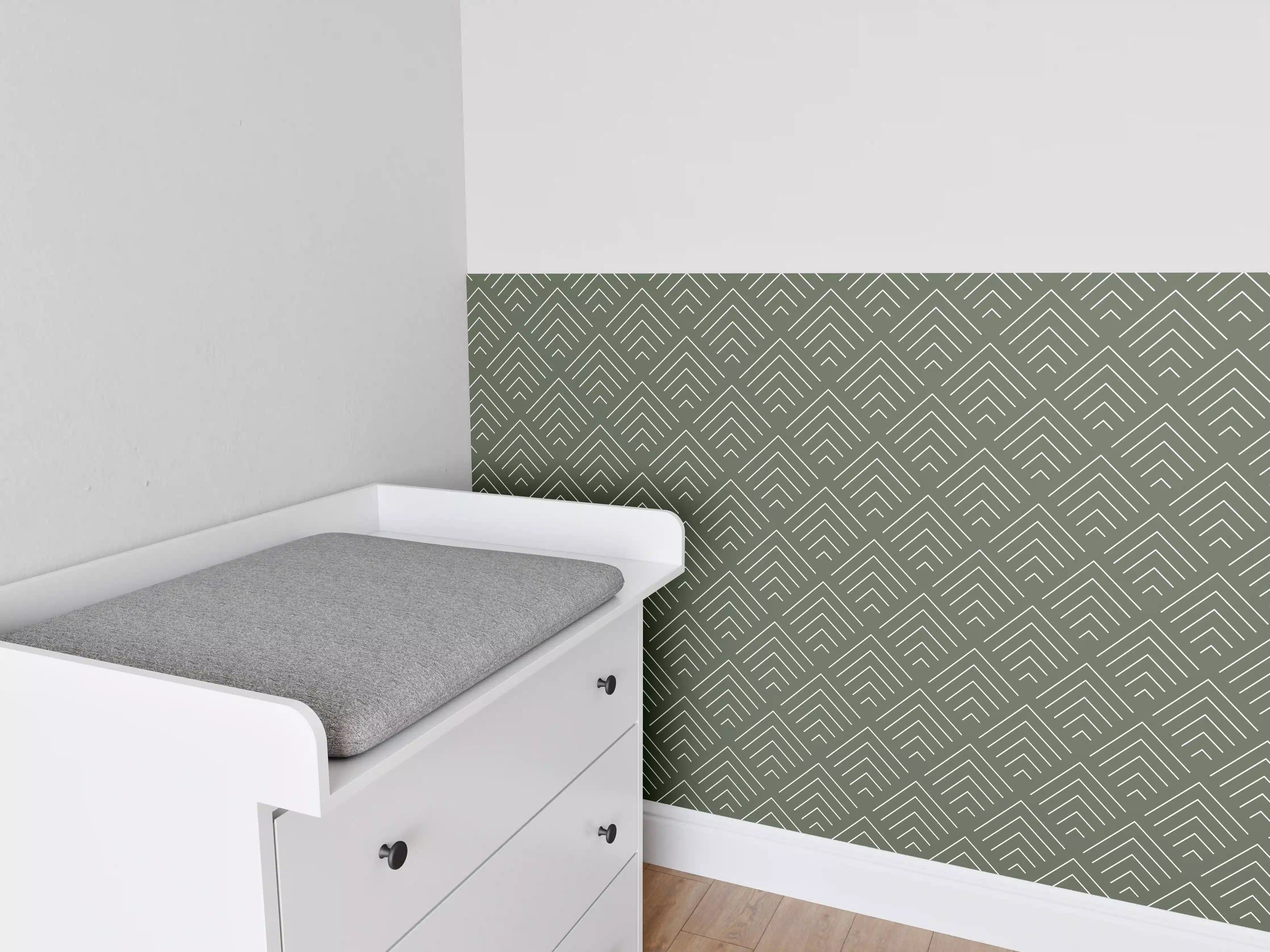 Babyzimmer Wandgestaltung - Elegante grüne Muster-Tapete