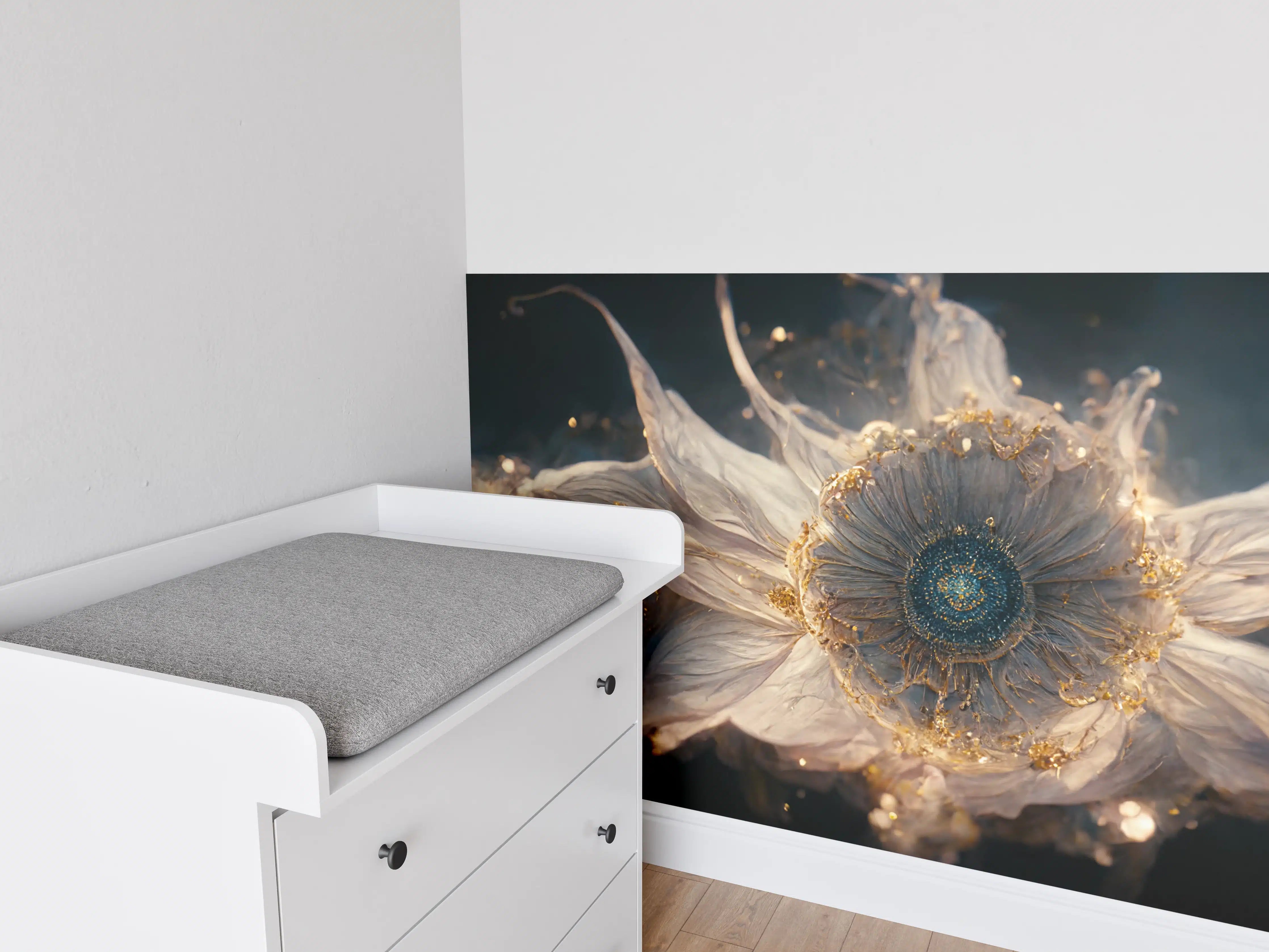 Babyzimmer Wandgestaltung - Elegantes, feminines Wasserblumen-Motiv in gold-weiß
