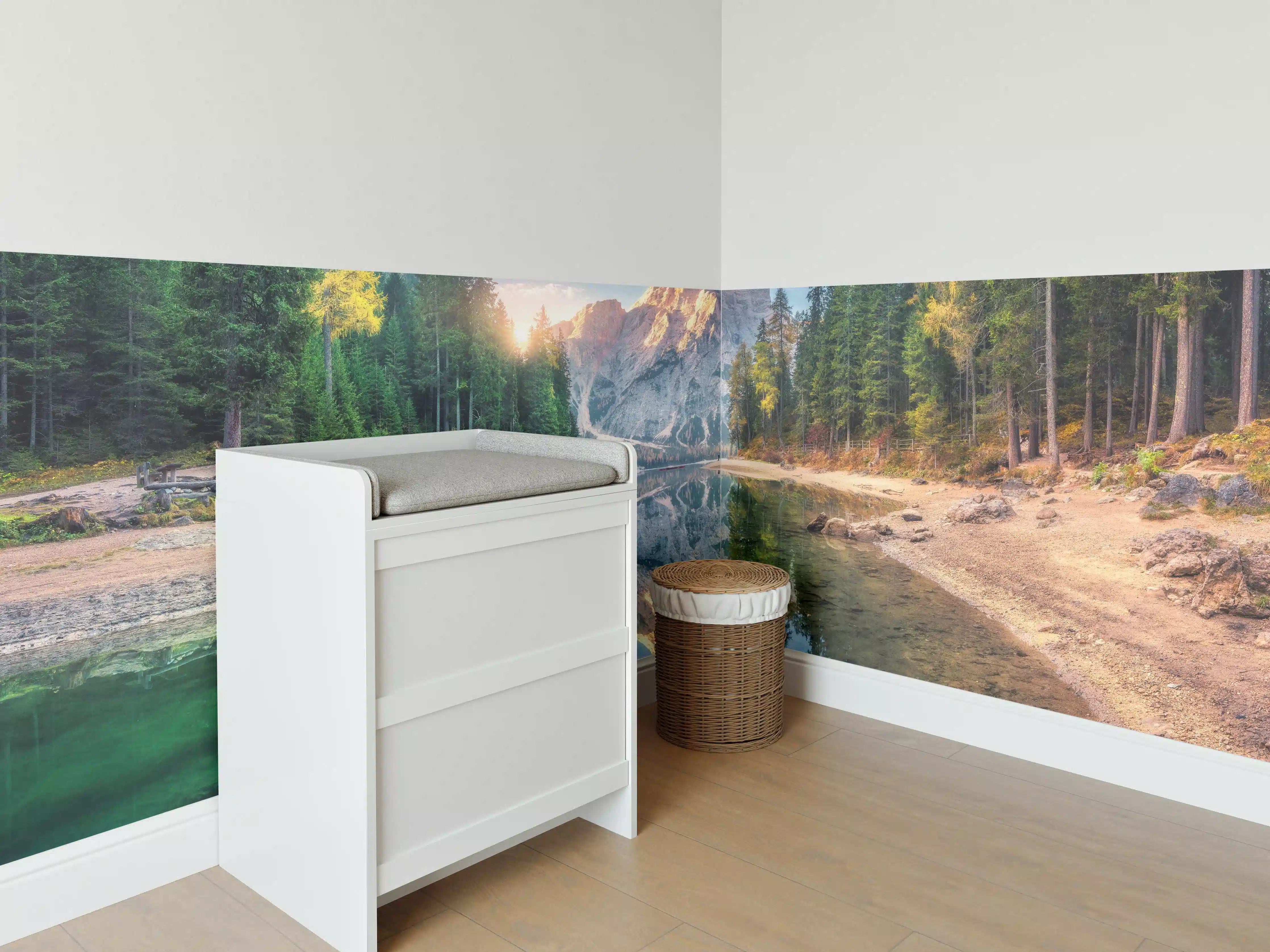 Babyzimmer Wandgestaltung - Erstaunlicher Pragser Wildsee bei Sonnenaufgang