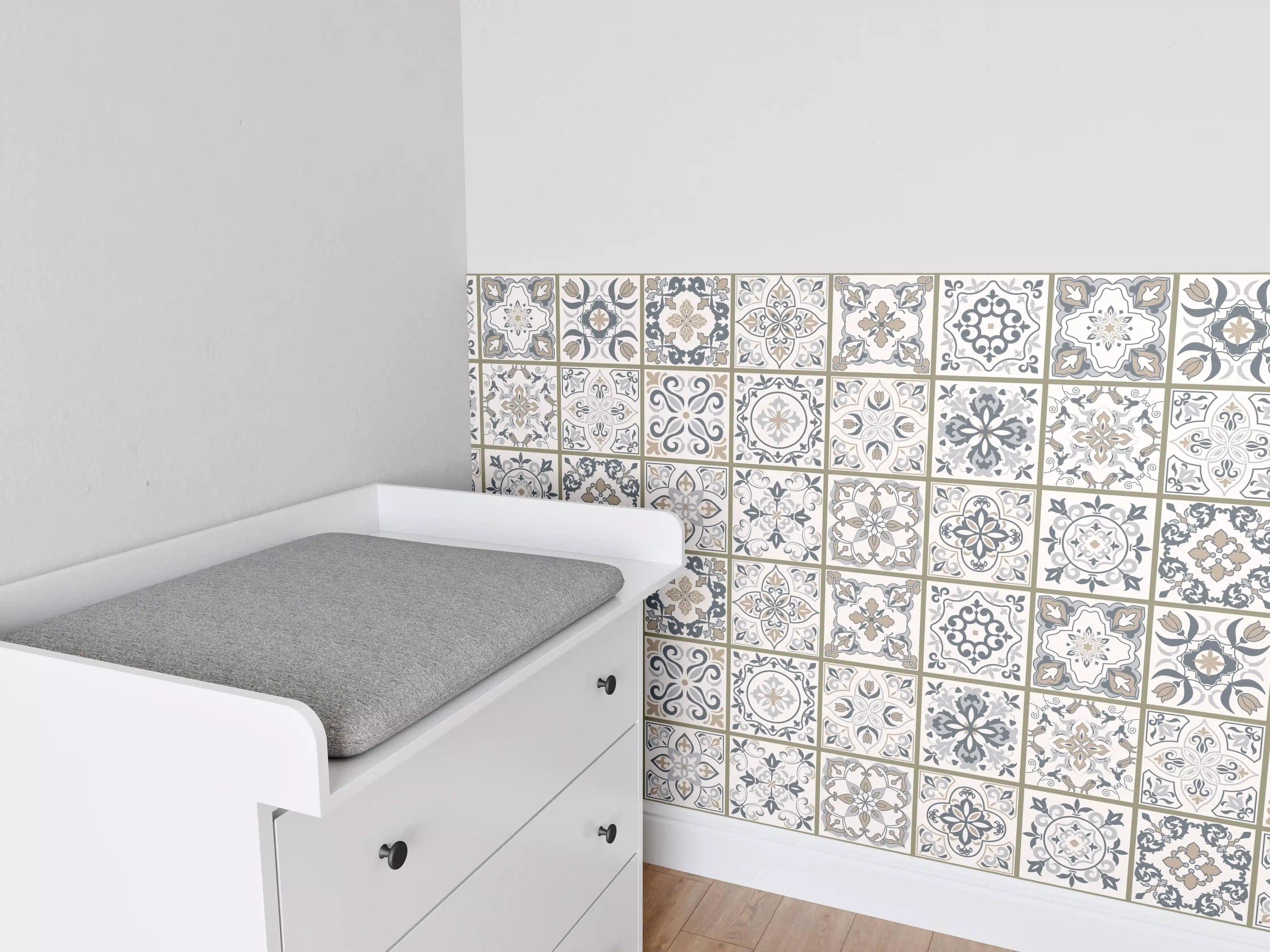 Babyzimmer Wandgestaltung - Feine Grautöne im geometrischen Weißmuster