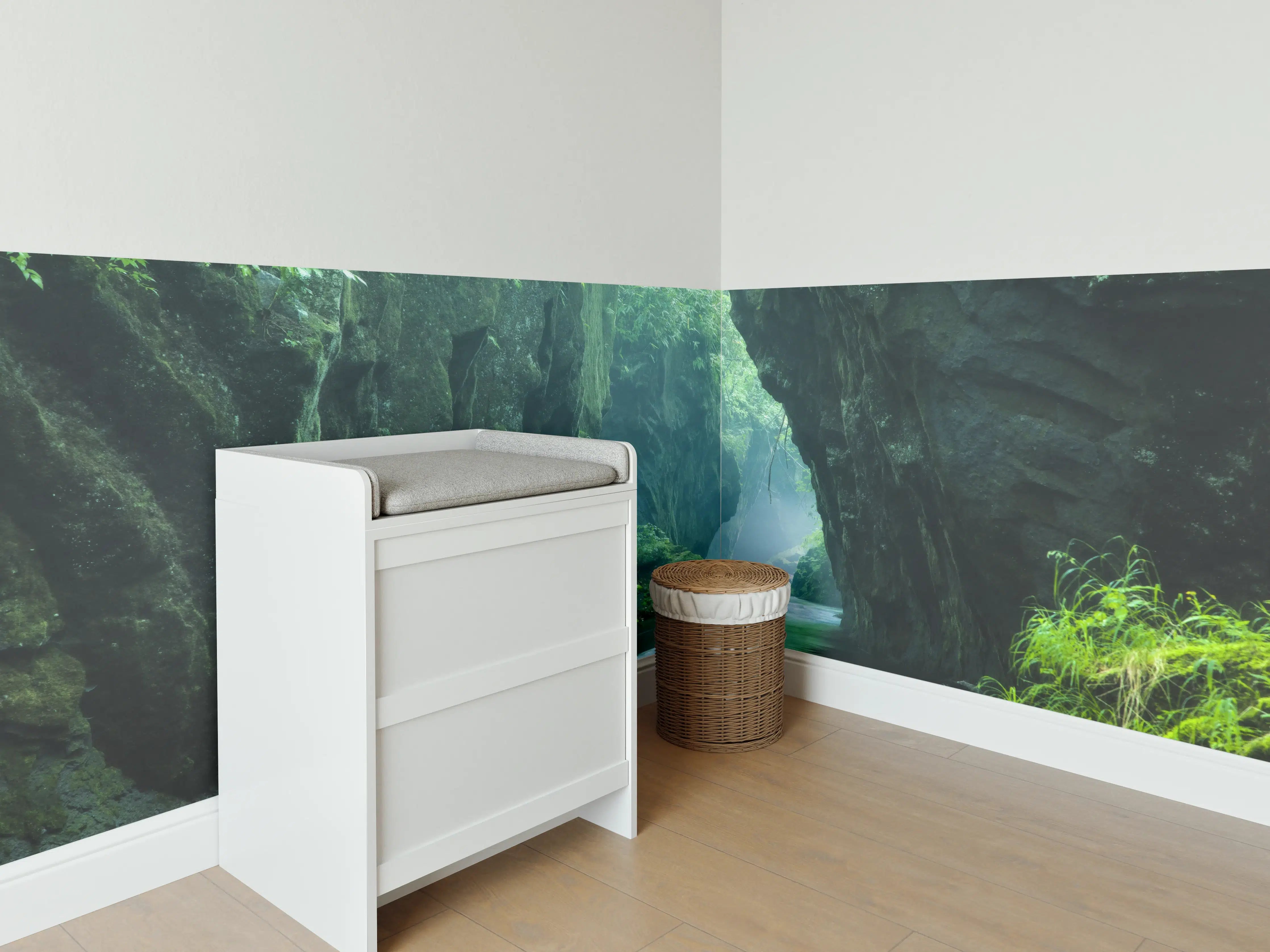 Babyzimmer Wandgestaltung - Felsschlucht im Dschungel Hokkaidos