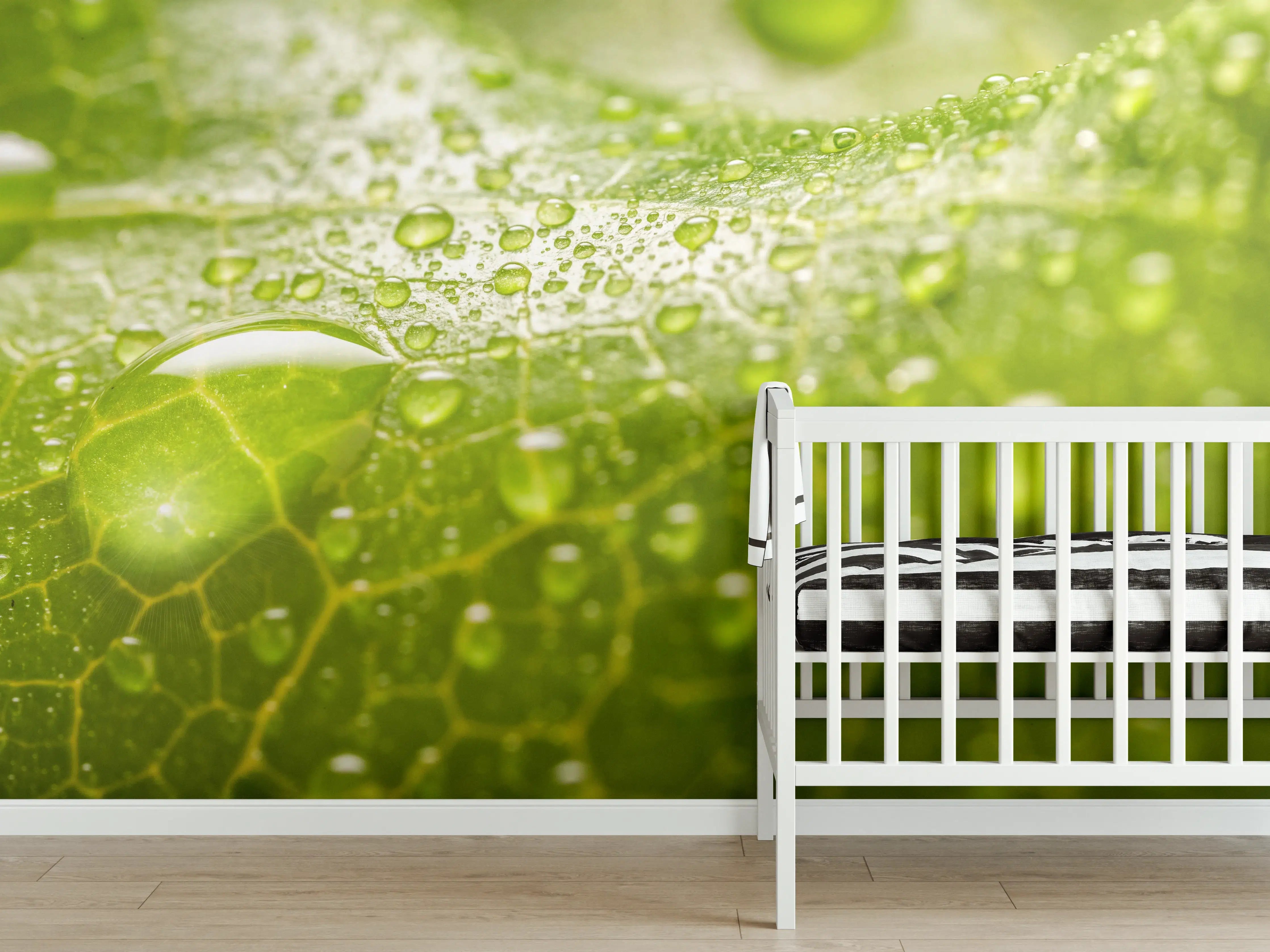 Babyzimmer Wandgestaltung - Feuchtes Blatt