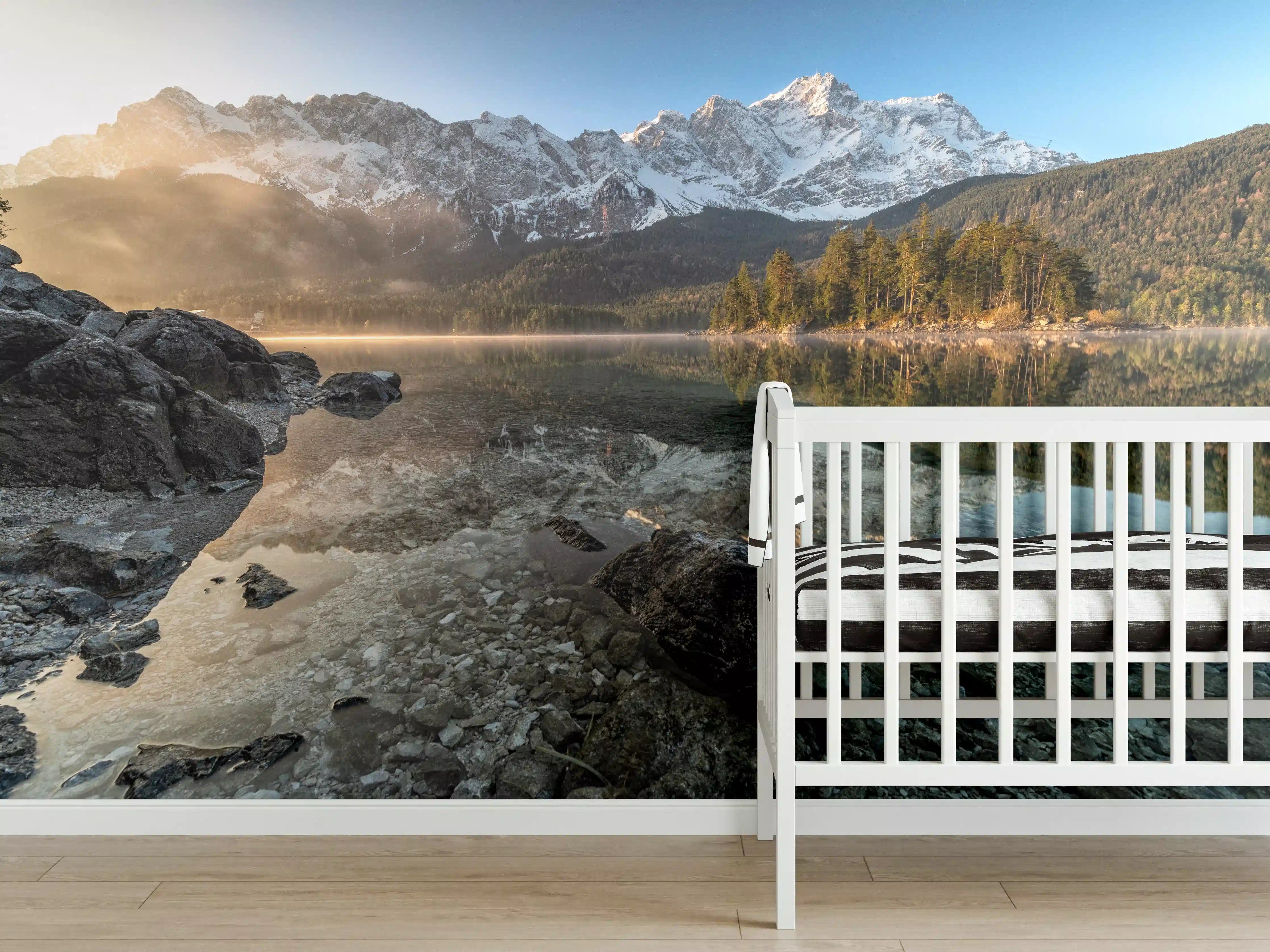 Babyzimmer Wandgestaltung - Friedliche Aussicht auf den Eibsee - Bayern