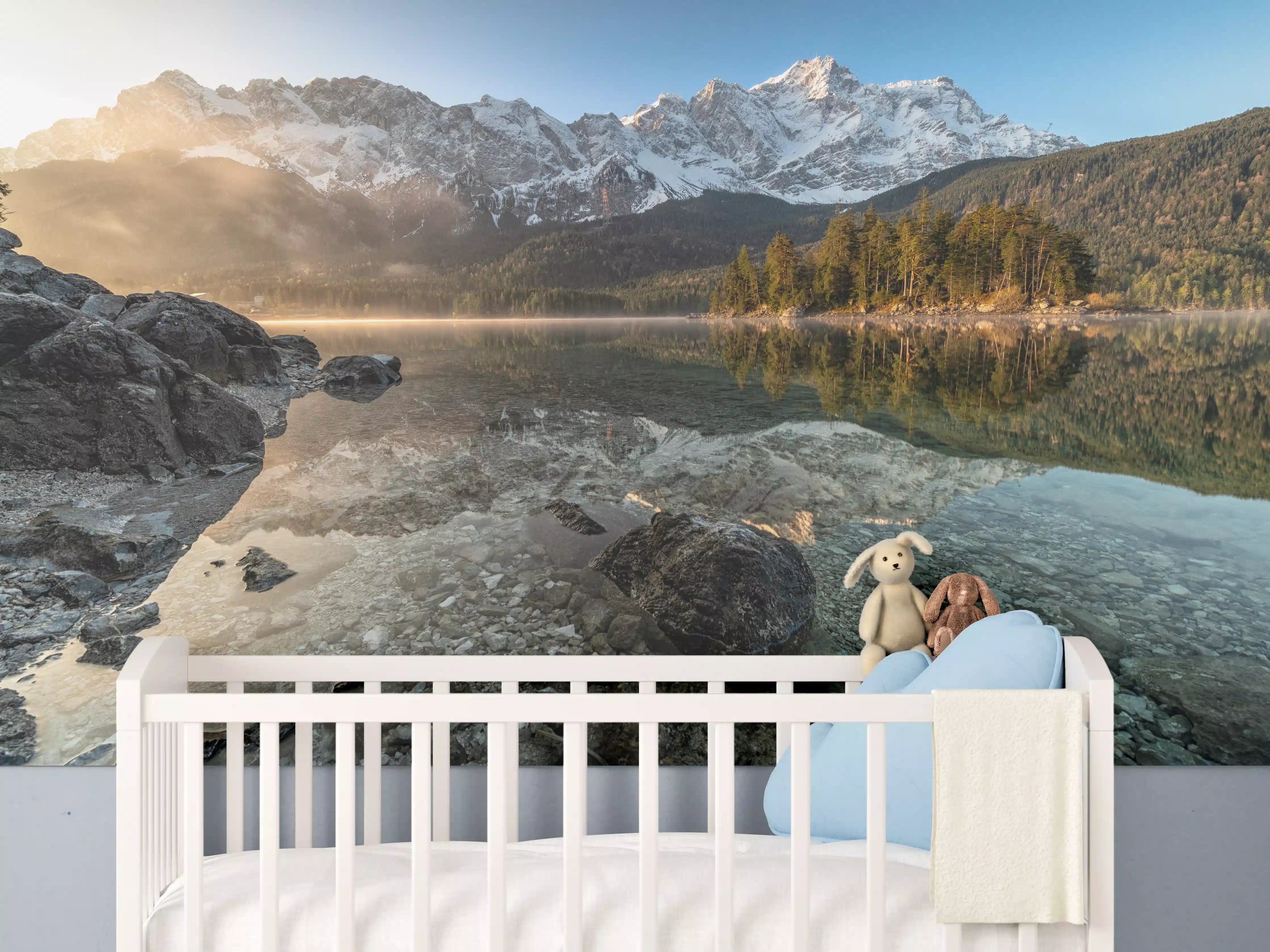 Babyzimmer Wandgestaltung - Friedliche Aussicht auf den Eibsee - Bayern