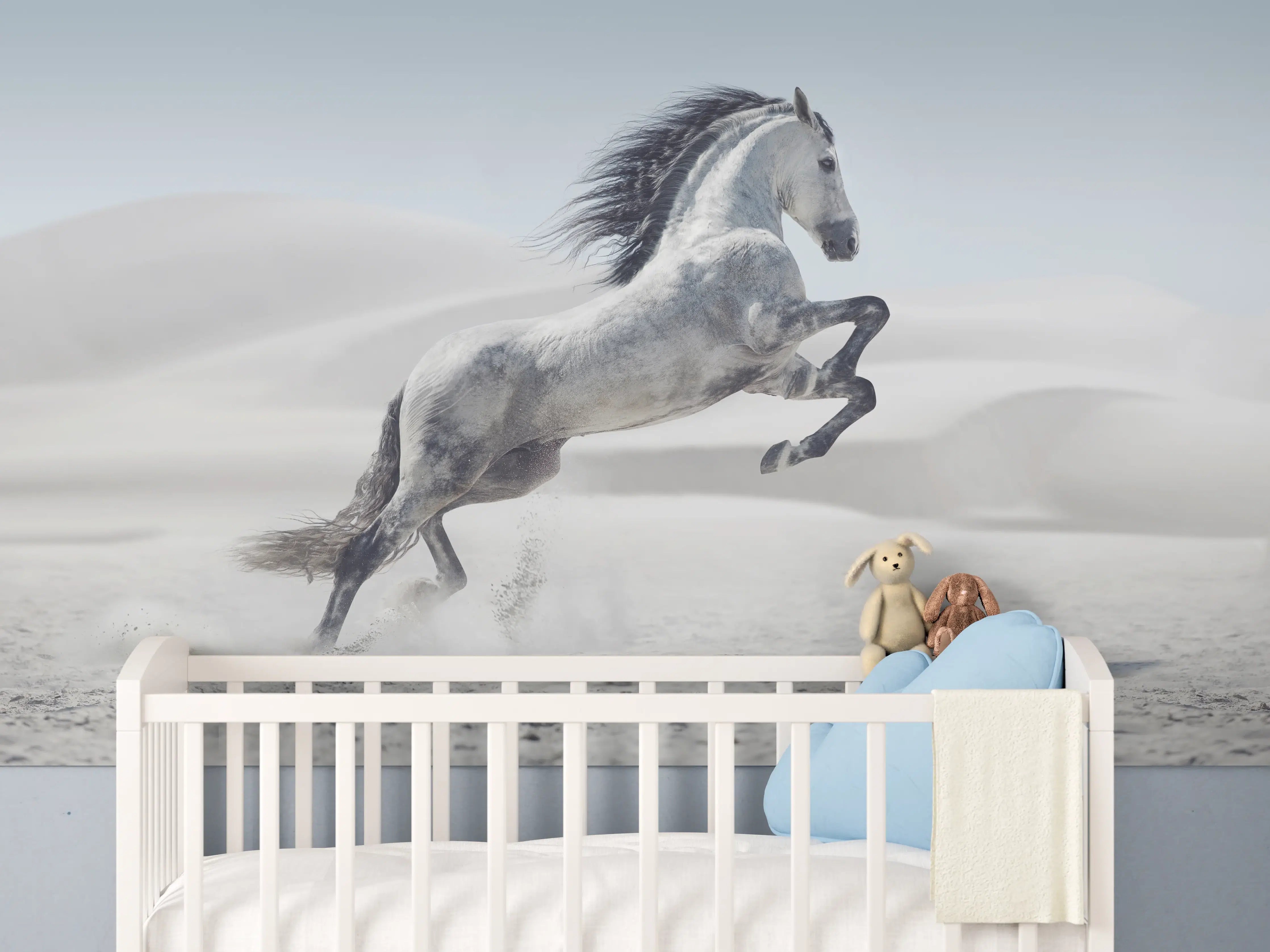 Babyzimmer Wandgestaltung - Galoppierendes weißes Pferd