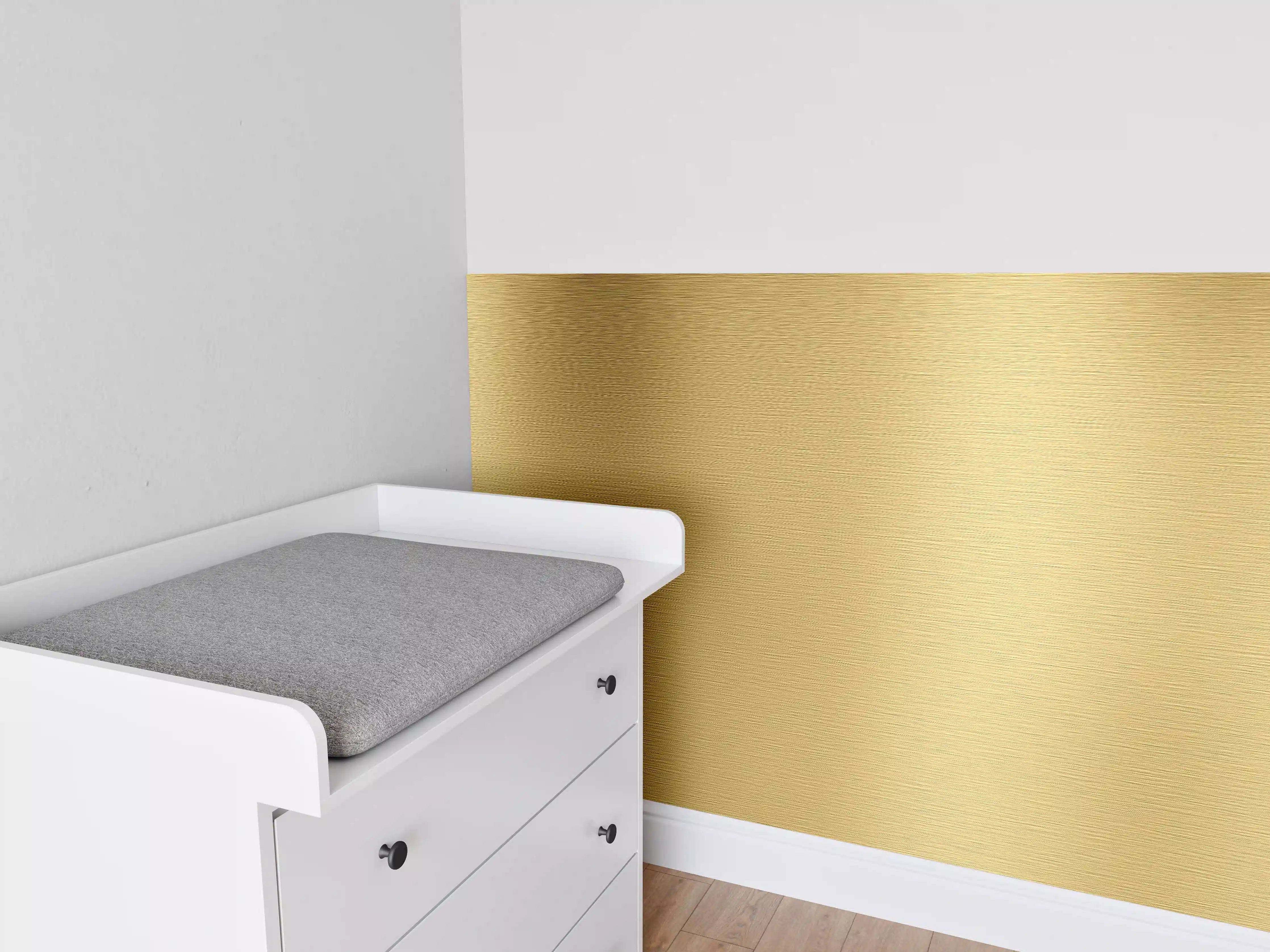 Babyzimmer Wandgestaltung - Gebürstetes Gold