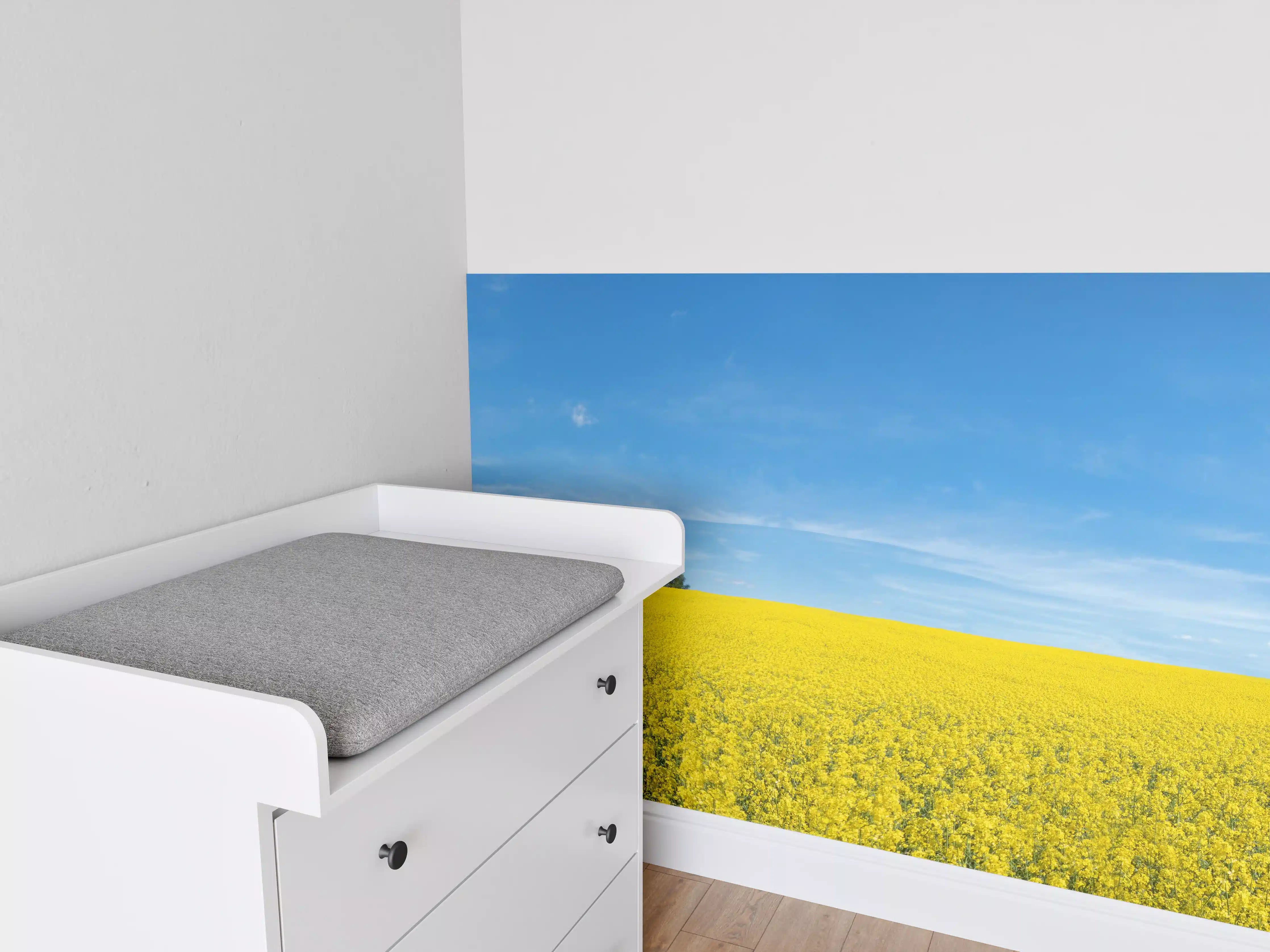 Babyzimmer Wandgestaltung - Gelbes Rapsfeld blauer Himmel