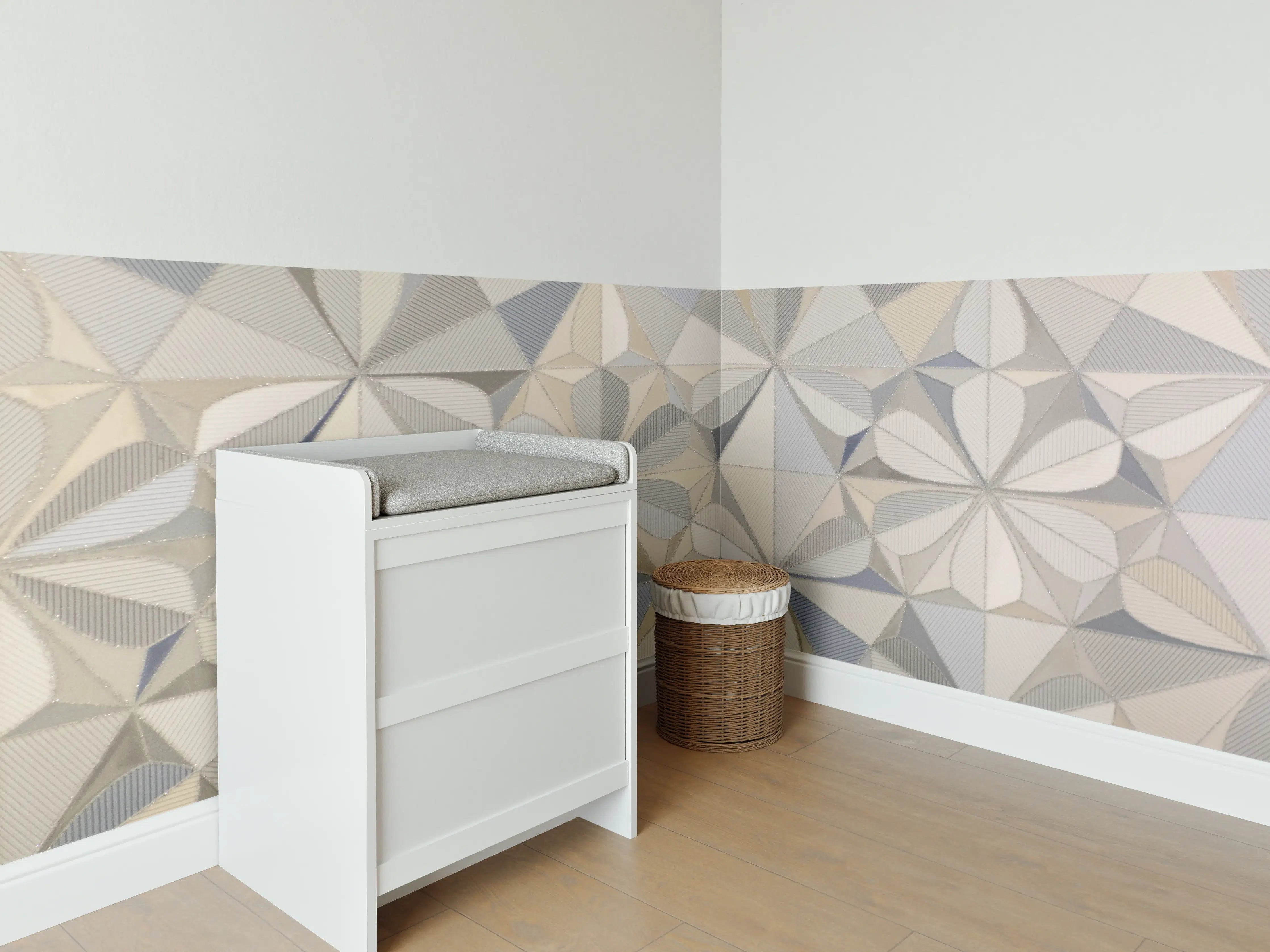 Babyzimmer Wandgestaltung - Gemusterte Decke in neutralen Tönen
