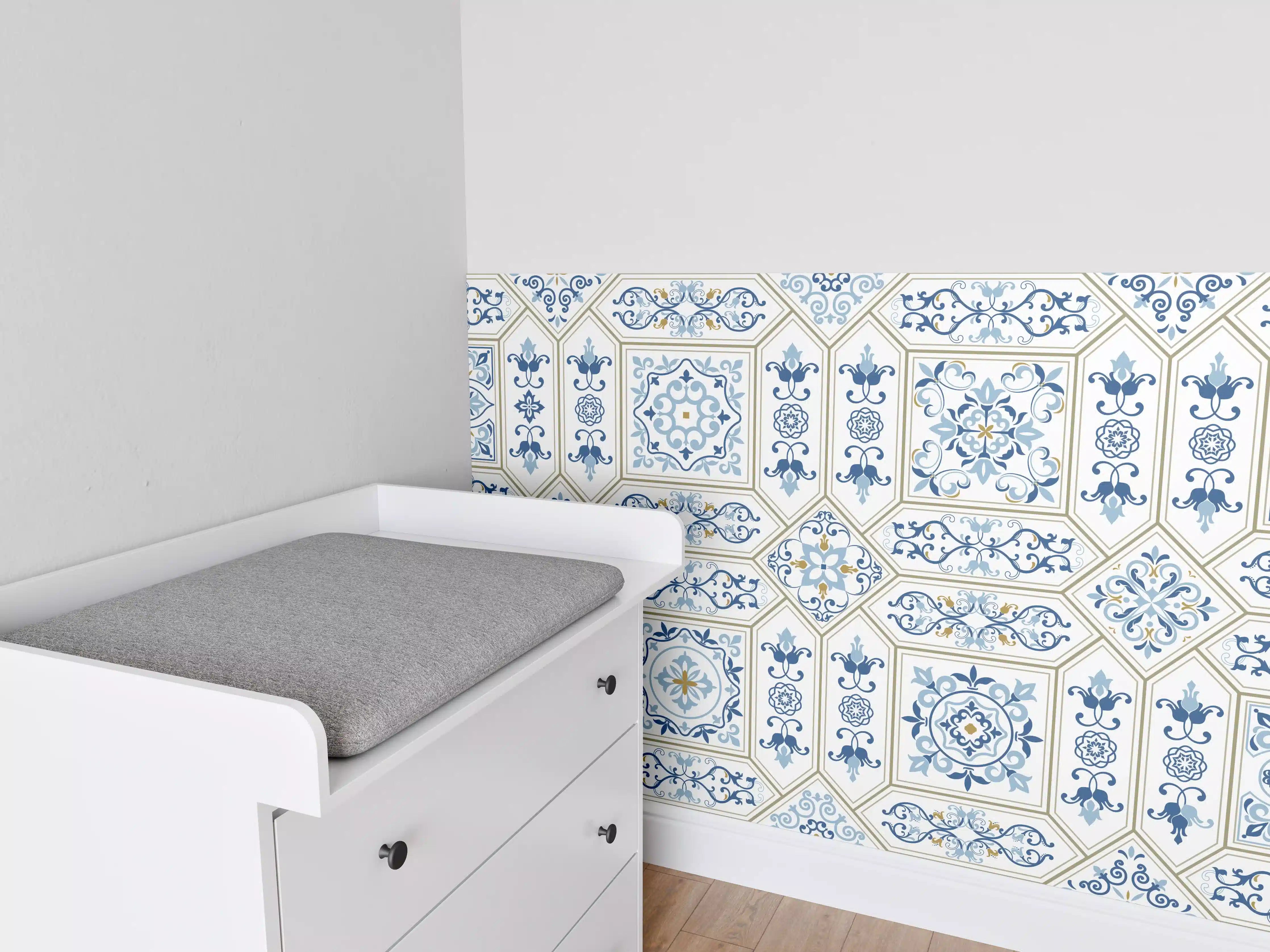 Babyzimmer Wandgestaltung - Geometrisches Blau-Weiß-Muster