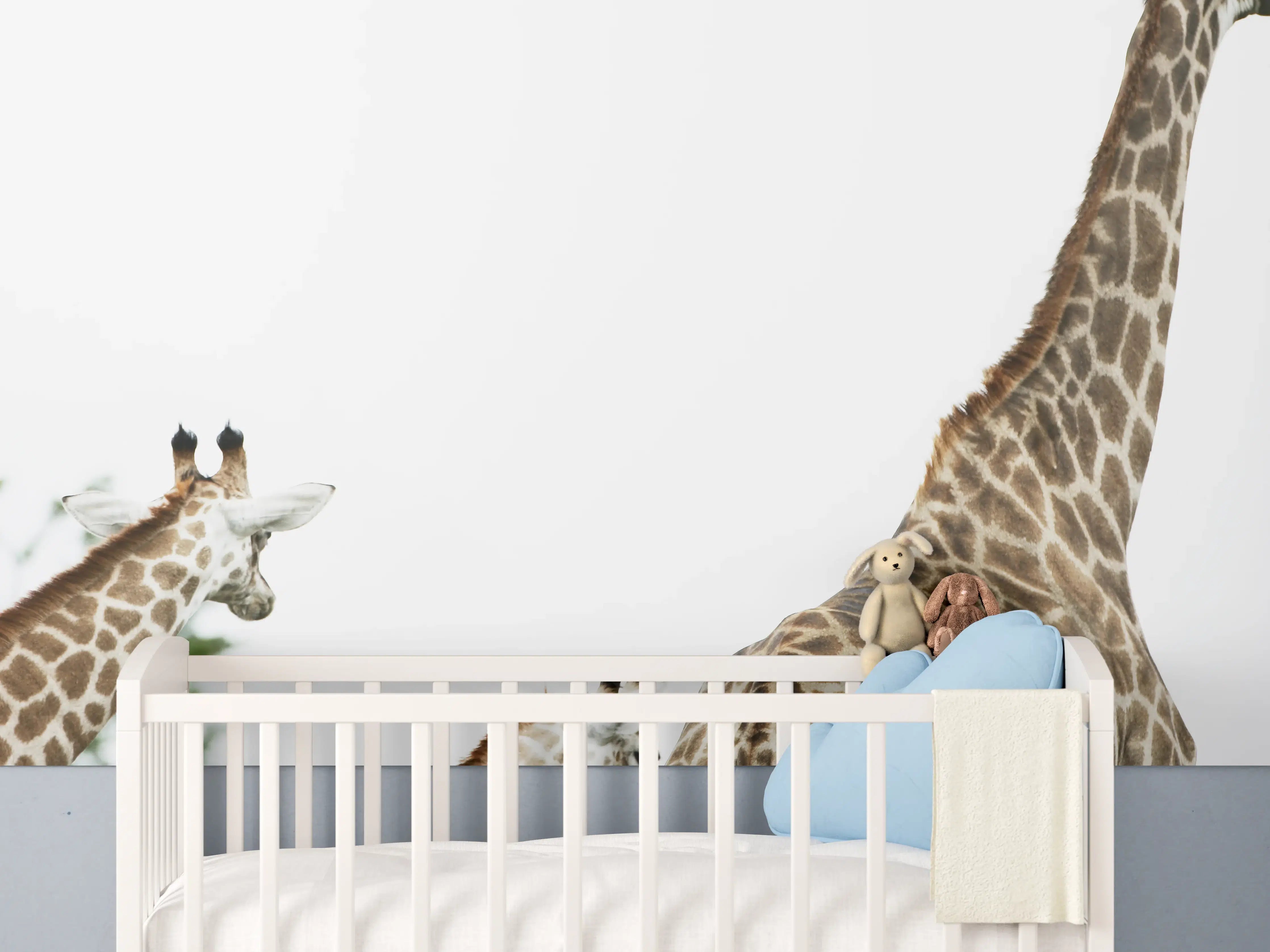 Babyzimmer Wandgestaltung - Giraffen Familie - hell