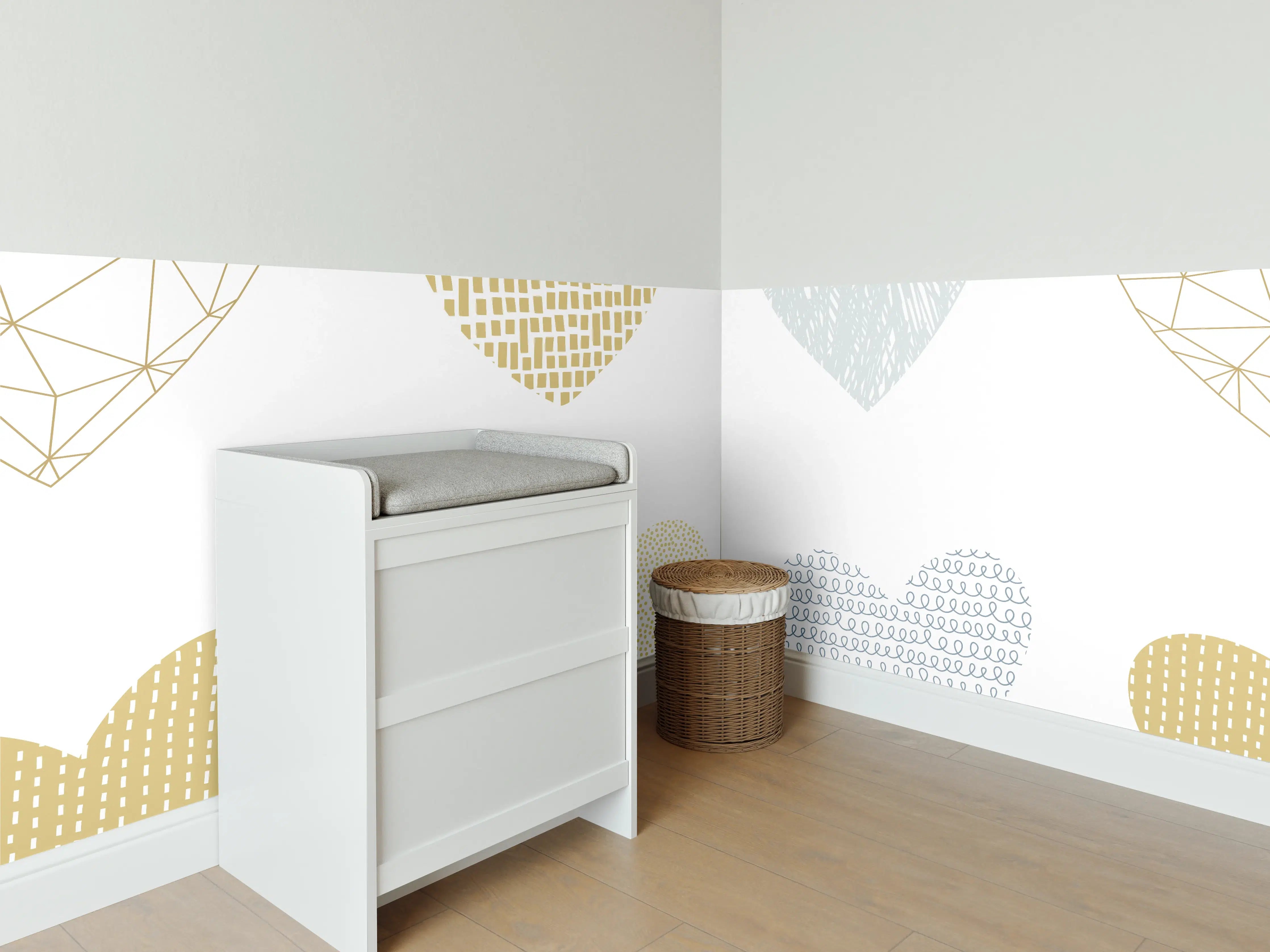 Babyzimmer Wandgestaltung - Gold-Grau Herz-Muster Design