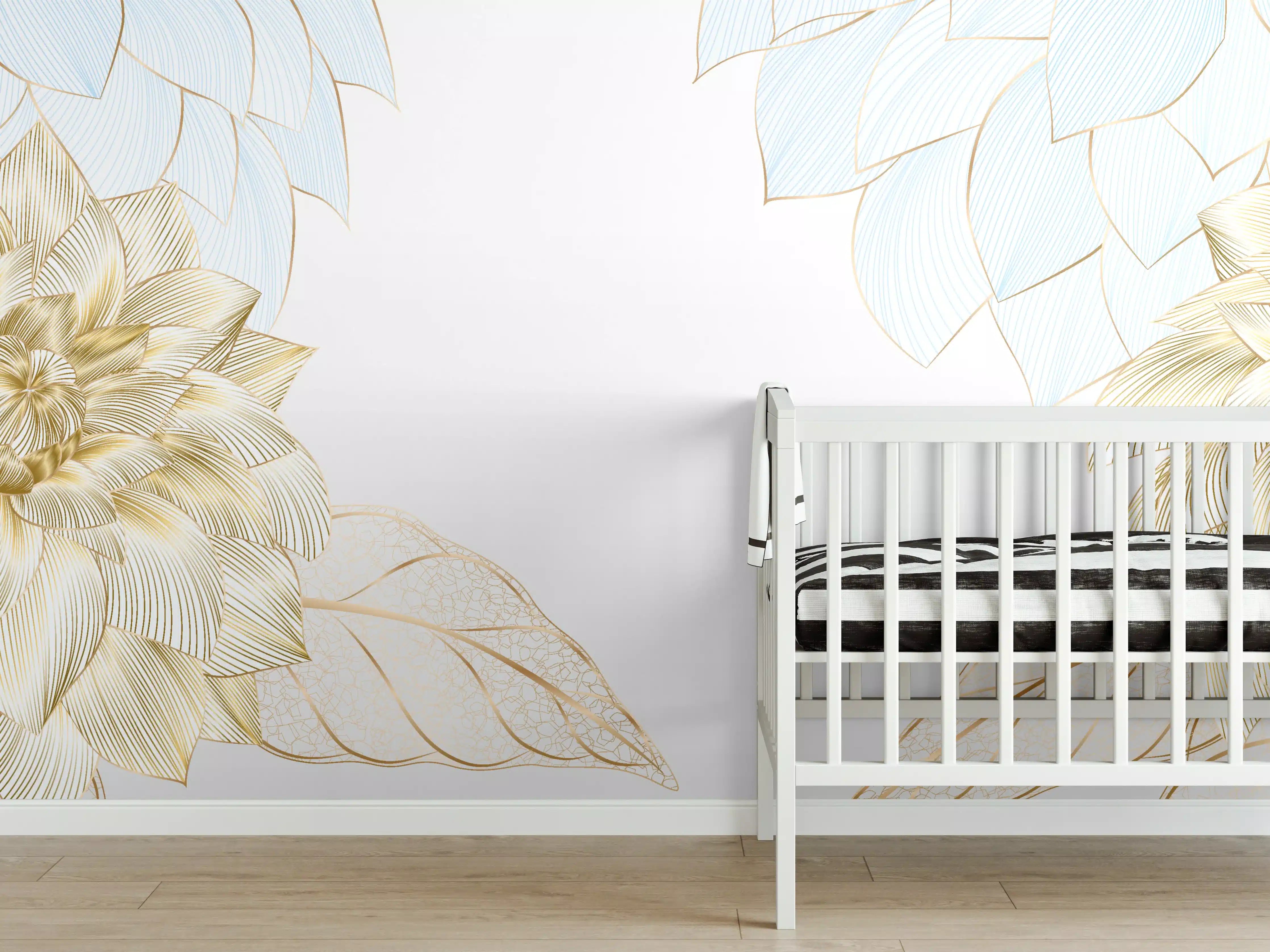 Babyzimmer Wandgestaltung - Gold-Weiß Floral Design