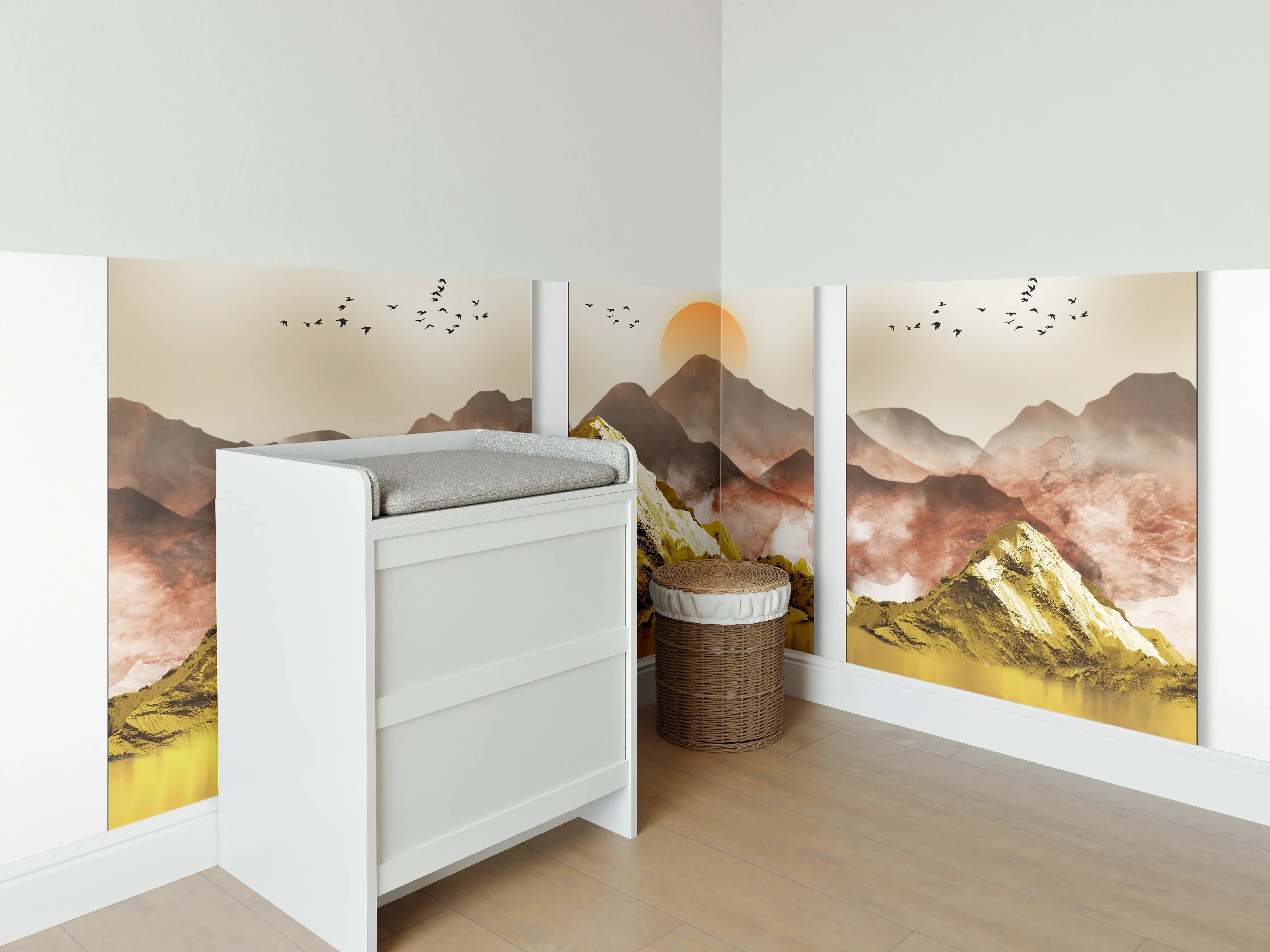 Babyzimmer Wandgestaltung - Goldene Berglandschaft mit Sonnenaufgang