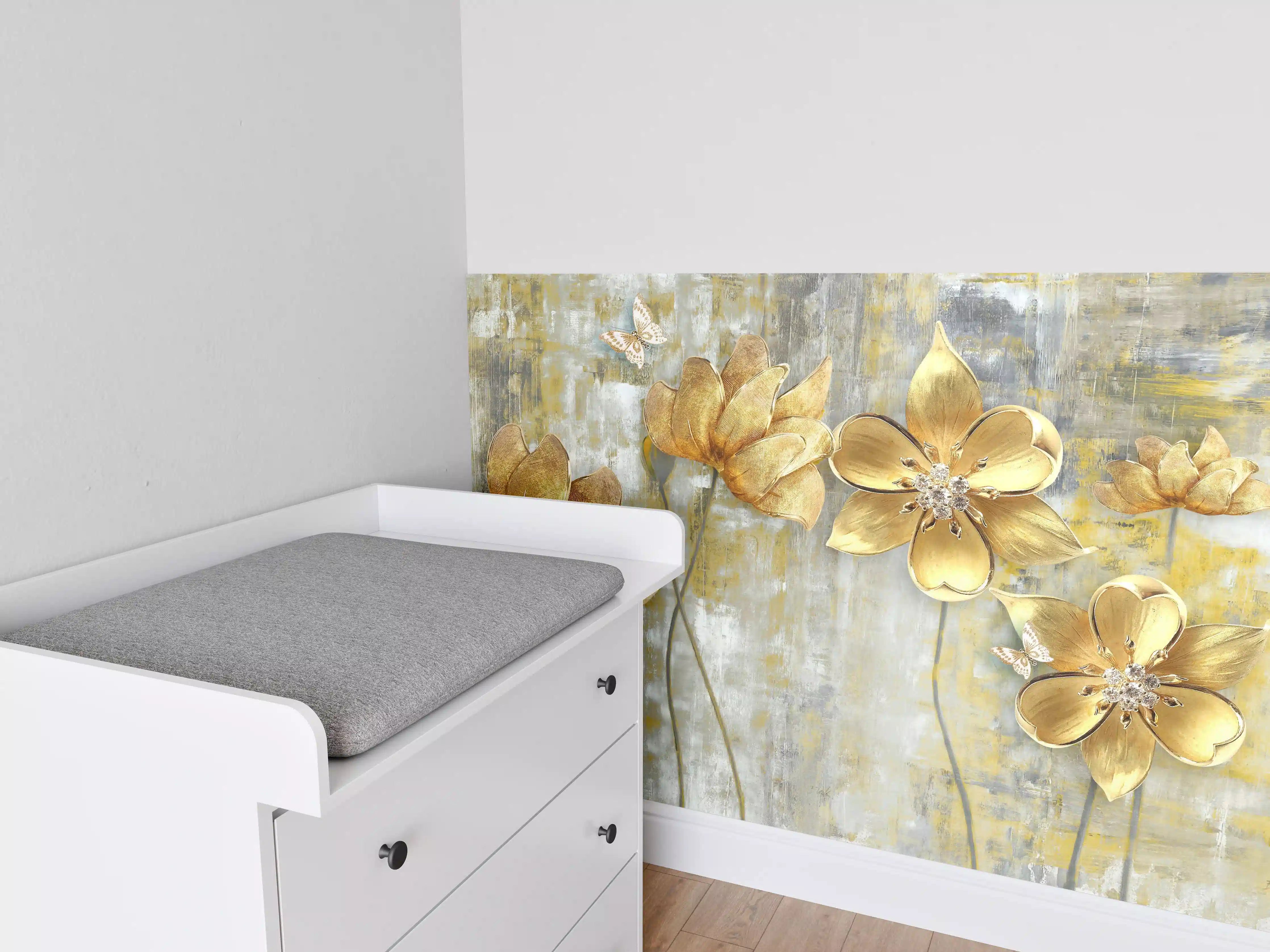 Babyzimmer Wandgestaltung - Goldene Blumen Wanddeko mit Metallic-Details