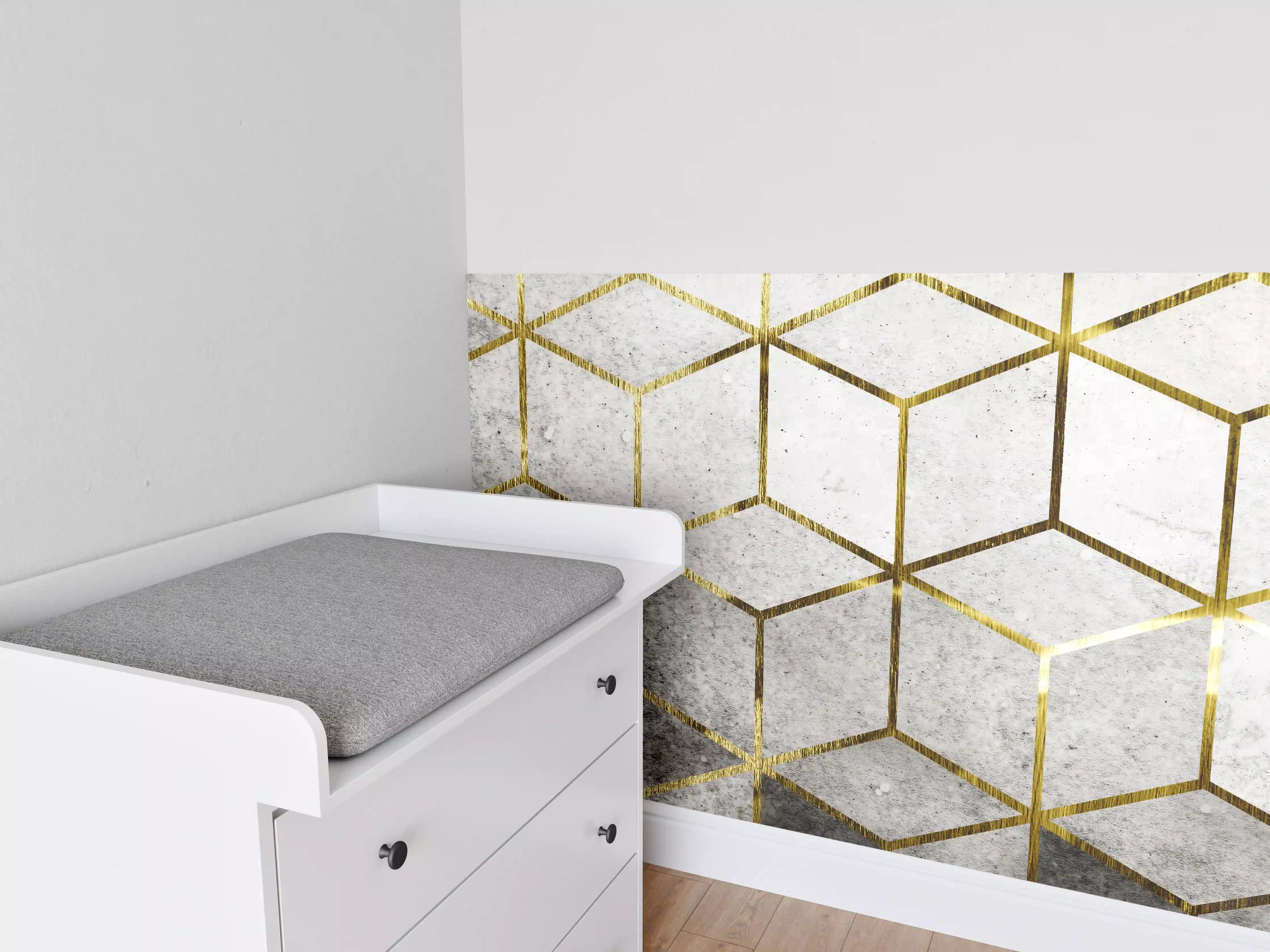 Babyzimmer Wandgestaltung - Goldene geometrische Muster auf hellem Hintergrund