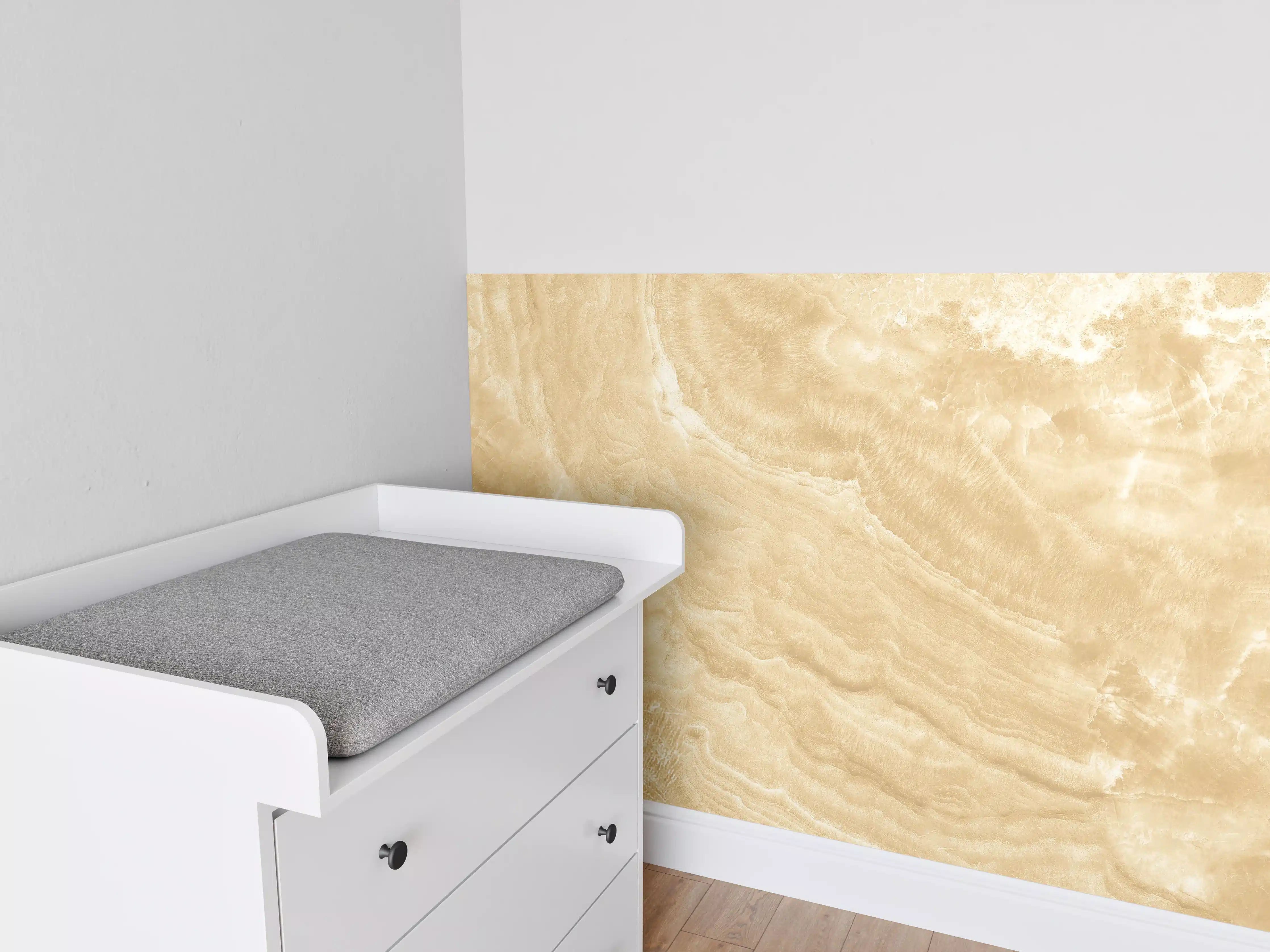 Babyzimmer Wandgestaltung - Goldener Marmor