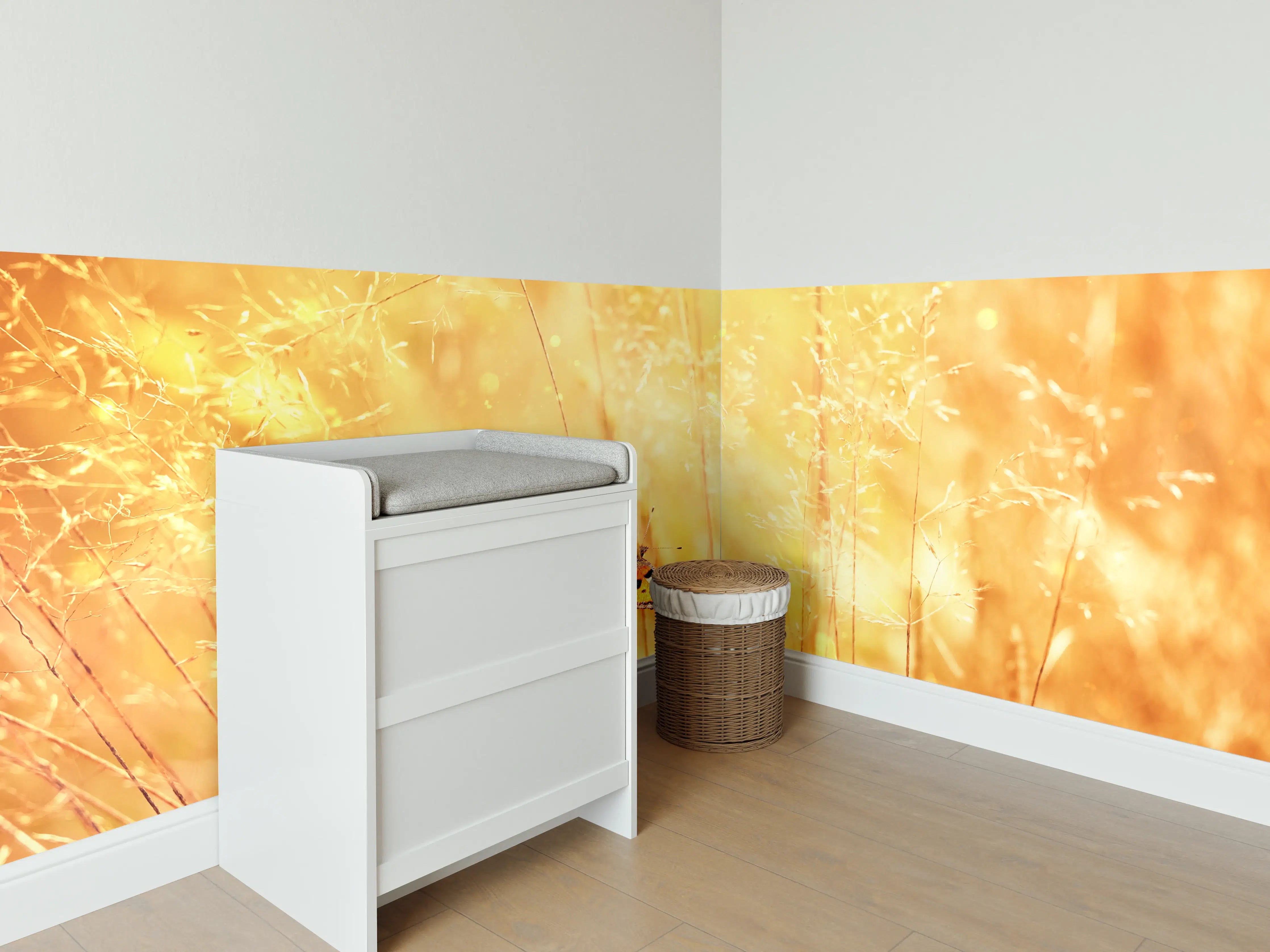 Babyzimmer Wandgestaltung - Goldener Sonnenuntergang mit Schmetterling