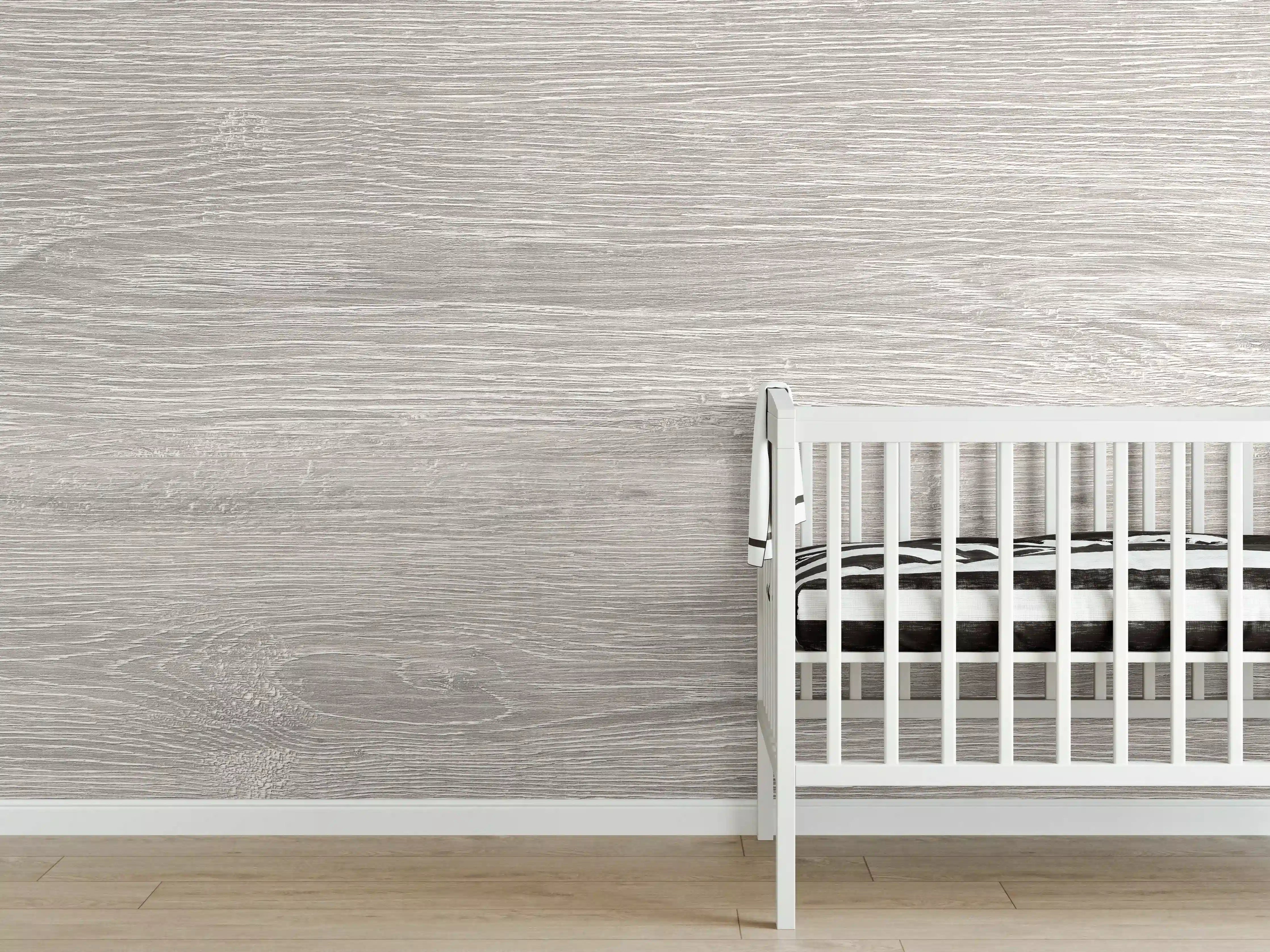 Babyzimmer Wandgestaltung - Gräuliche Eichenholzplatte