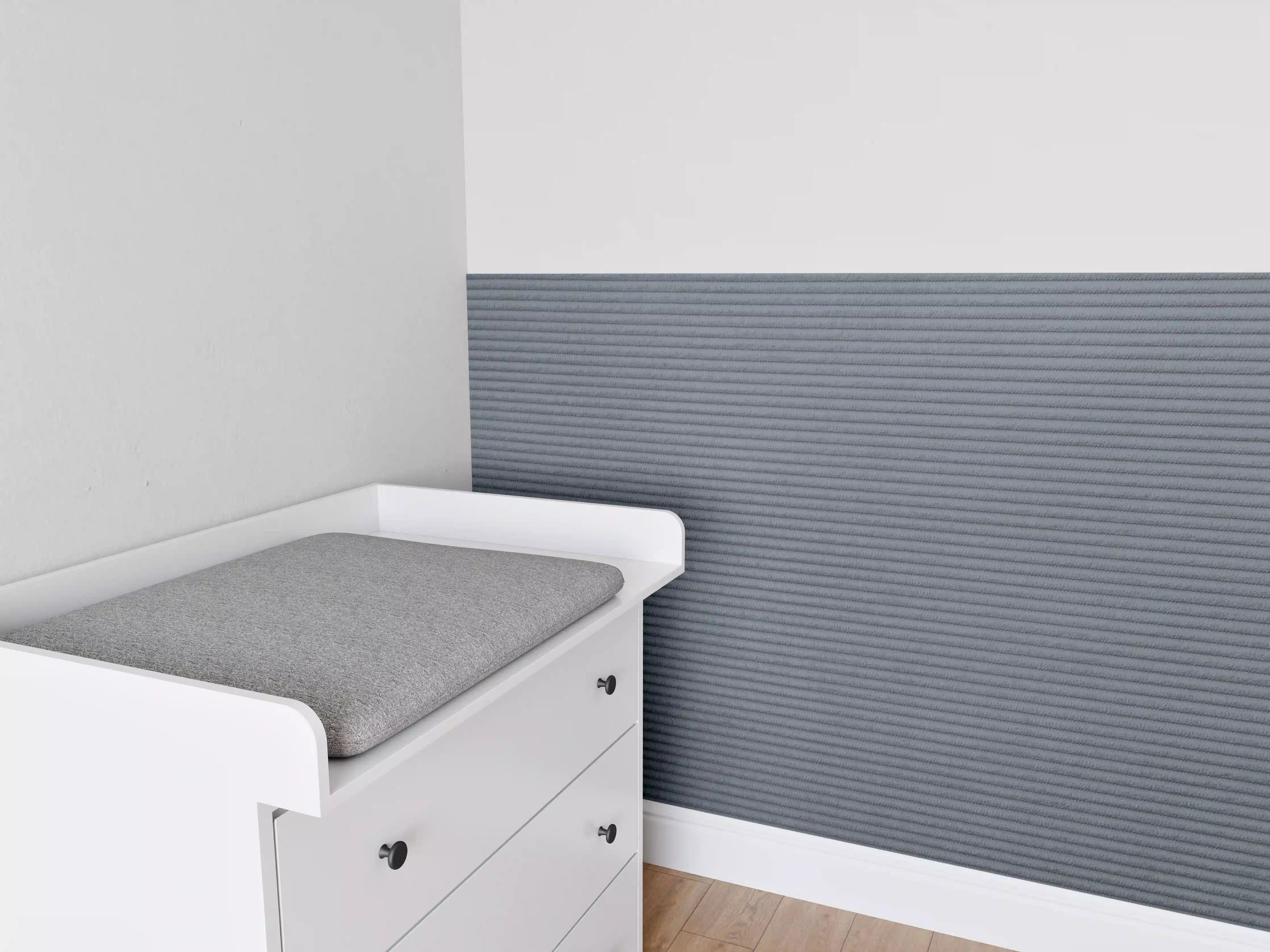 Babyzimmer Wandgestaltung - Gräulicher genähter Stoff