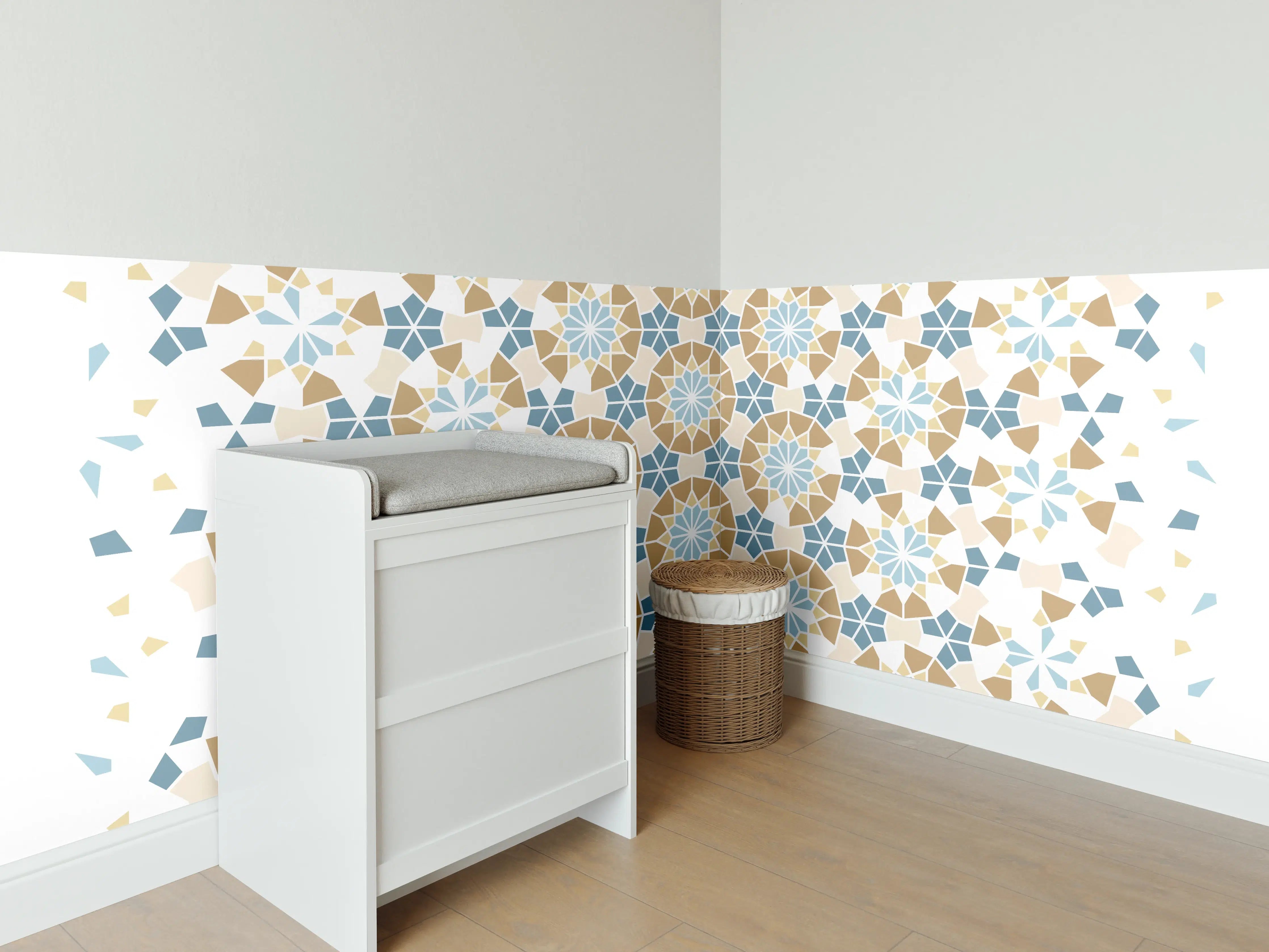 Babyzimmer Wandgestaltung - Grafisches Blau Beige Muster