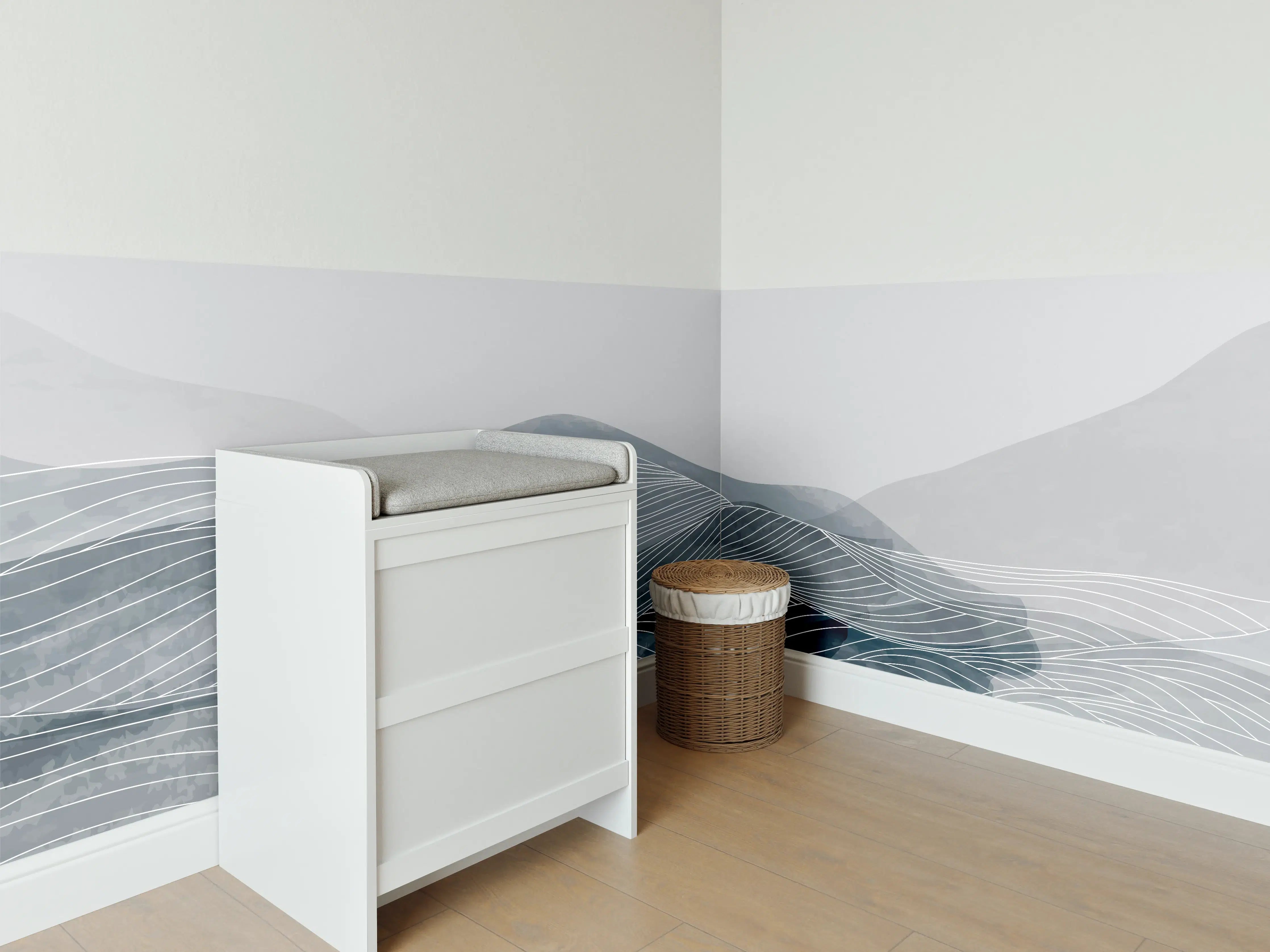 Babyzimmer Wandgestaltung - Grau-Weiße Wellenstruktur