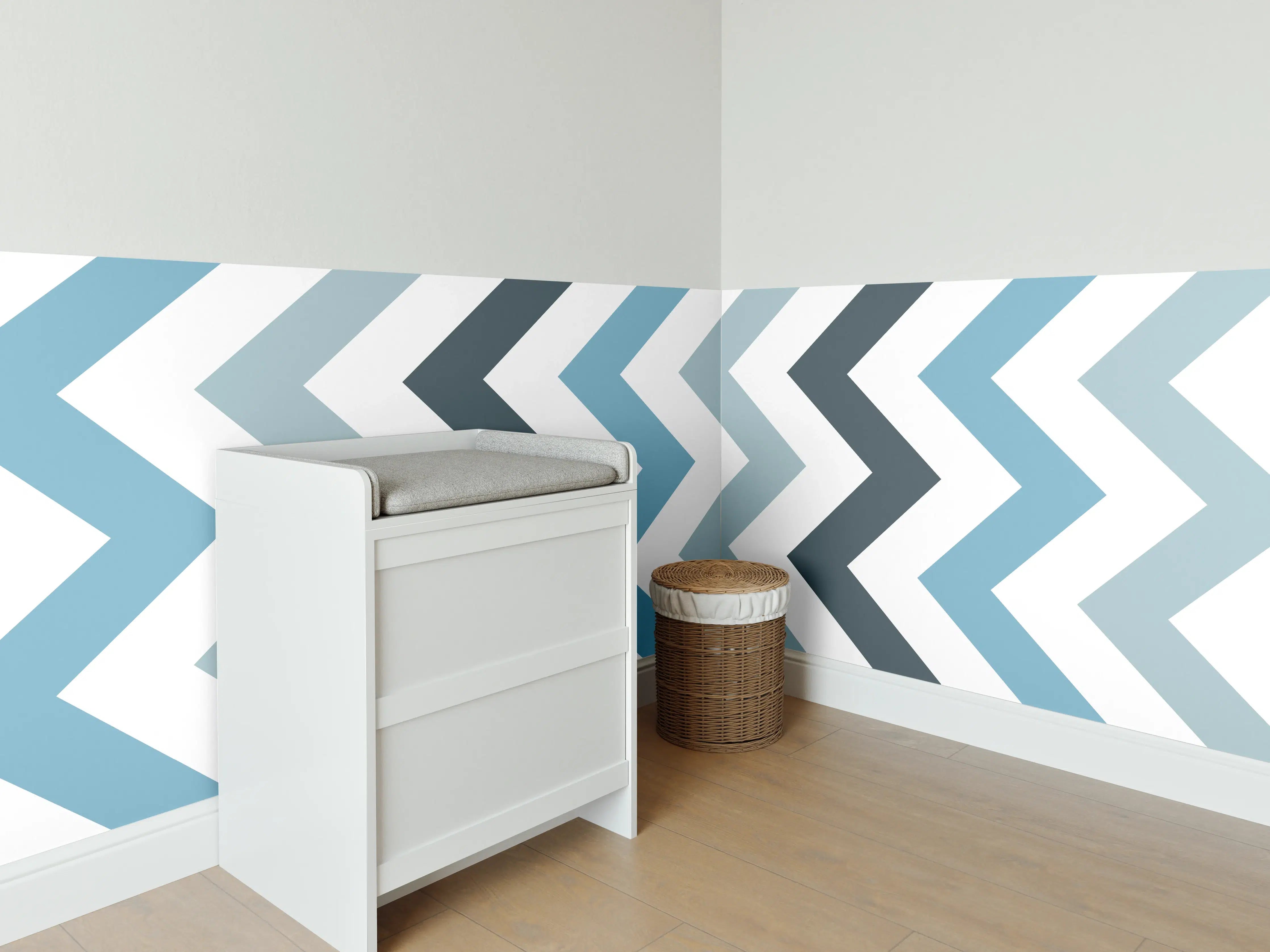 Babyzimmer Wandgestaltung - Grau-Weißes Zick-Zack-Design