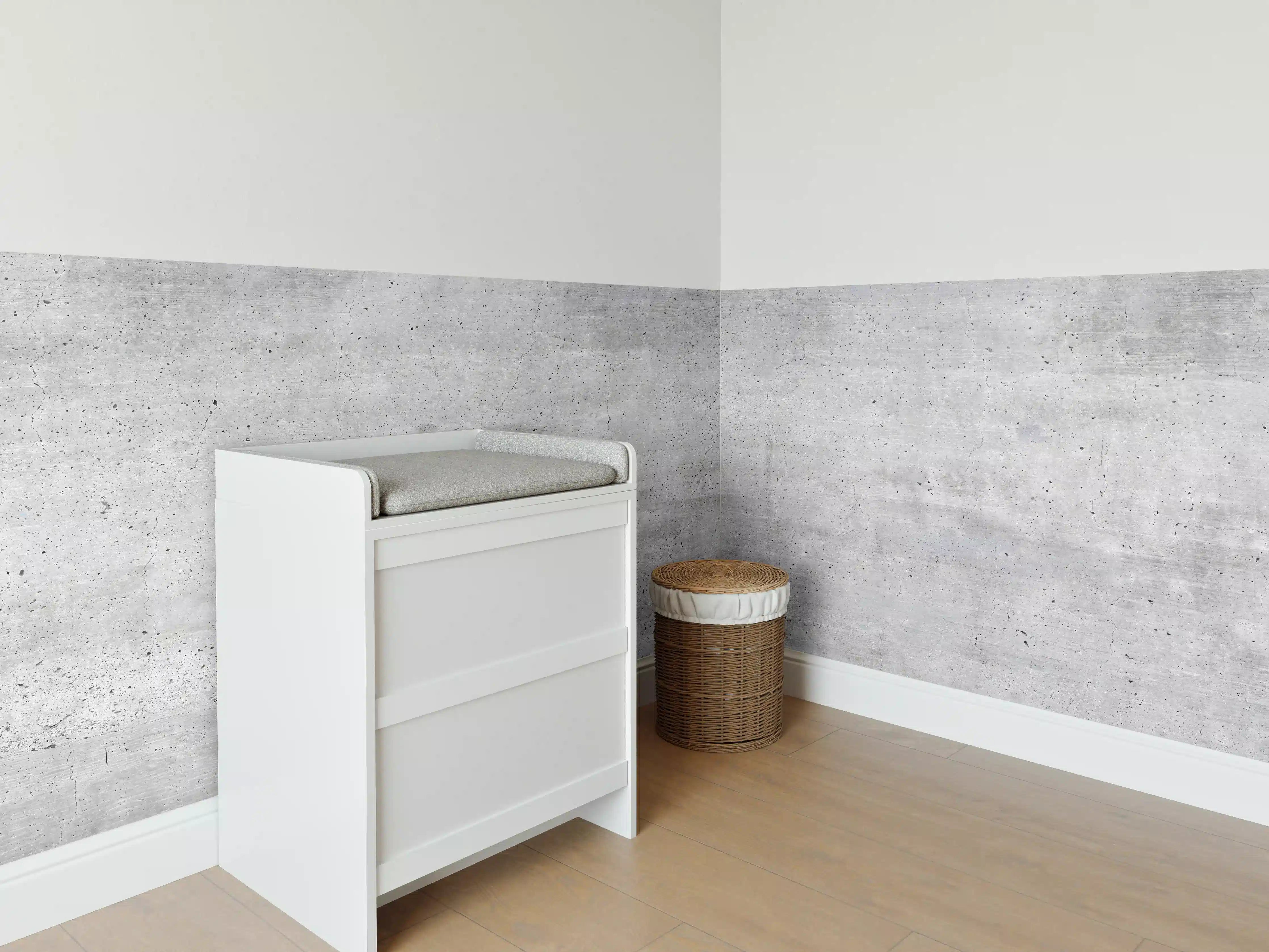 Babyzimmer Wandgestaltung - Graue Betonwand